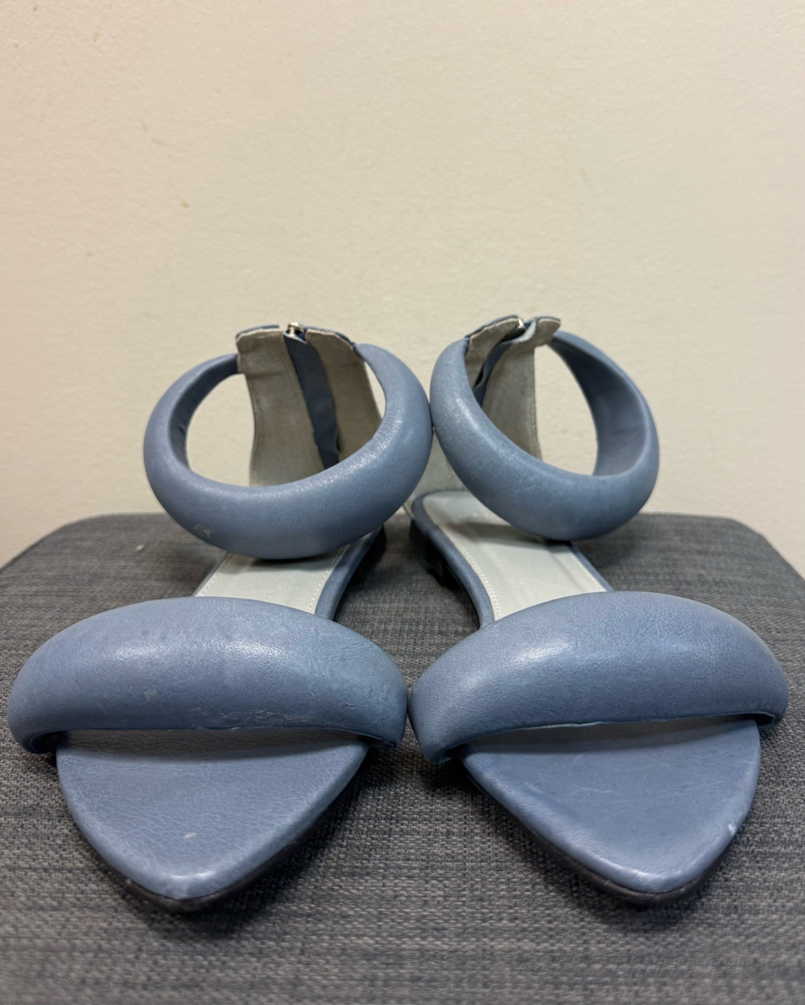 8 VELEZ Blue Sandals