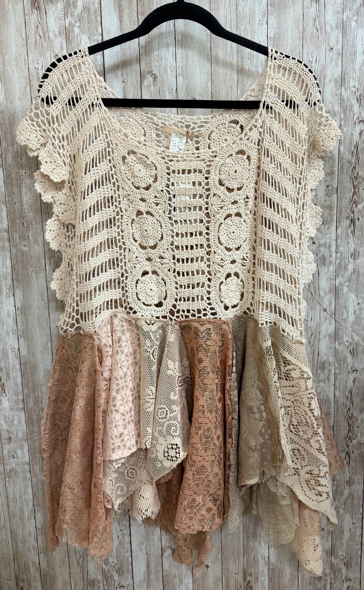 Size M GALLIMAUFRY BEIGE & TAN Top