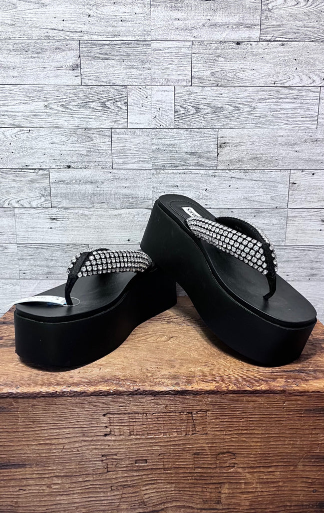 STEVE MADDEN 8.5 Black Sandals