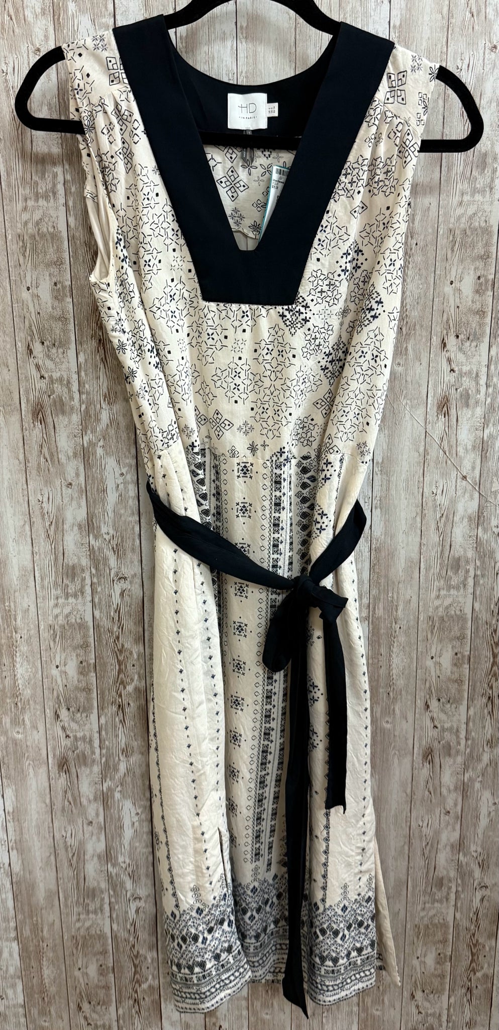 Size 2 HD IN PARIS CREAM AND BLACK PRINT Dress