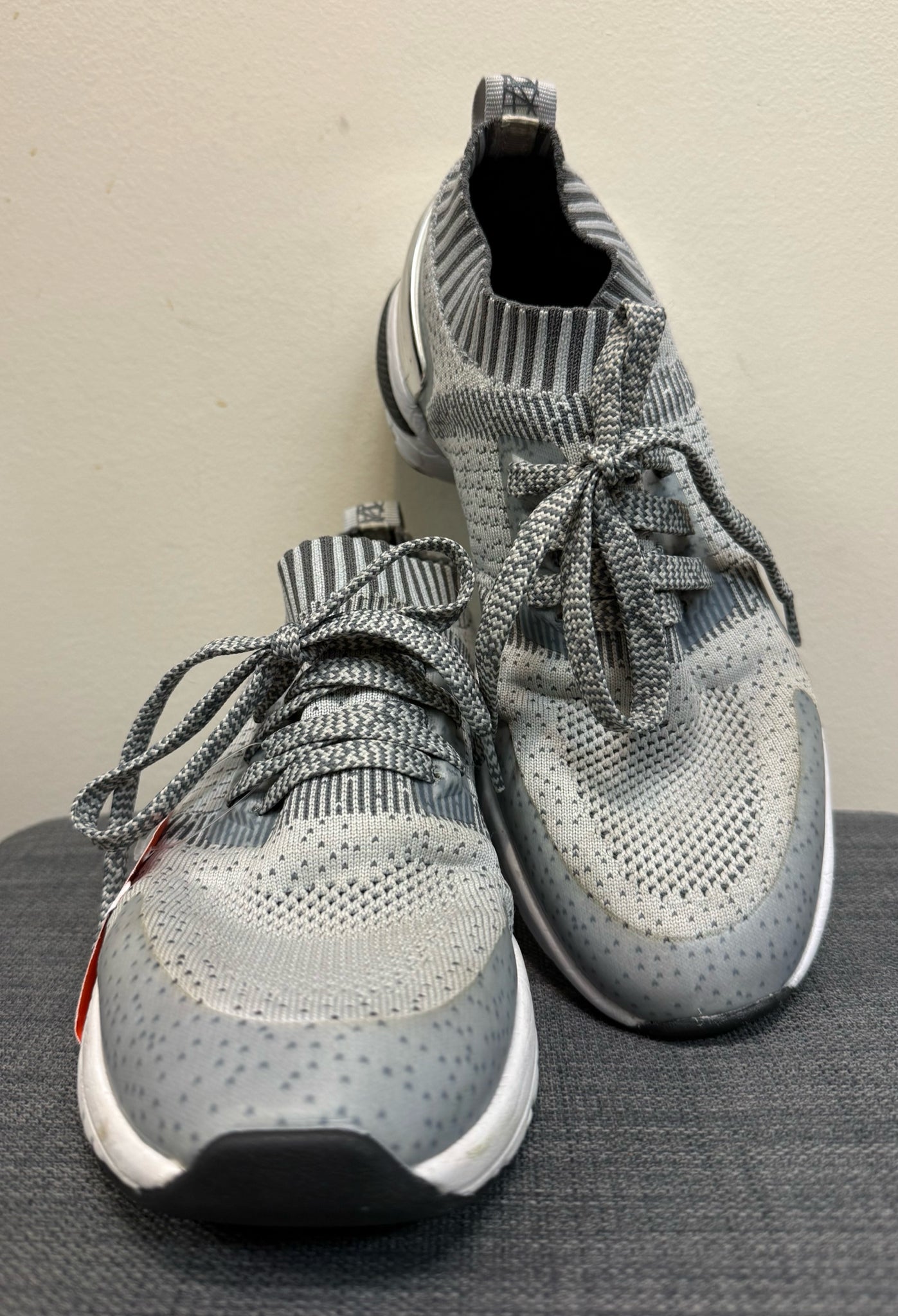 8 BLOCH GREY SHOES