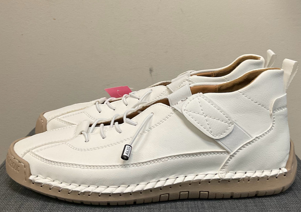 10 Sport White Sneakers