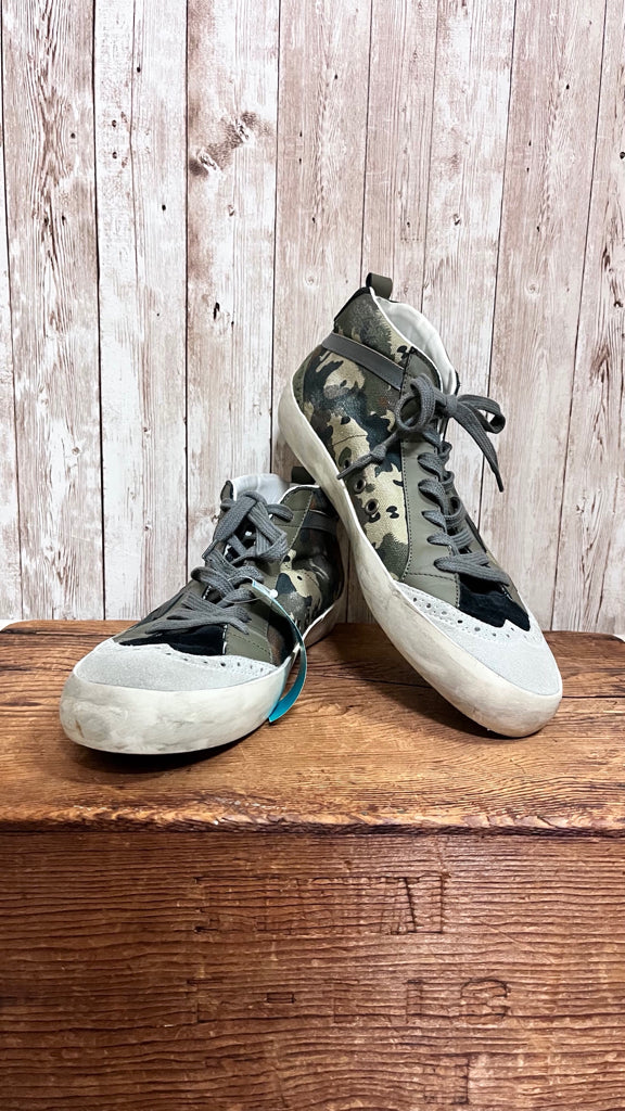 11 GOLDEN GOOSE GREEN CAMO SHOES