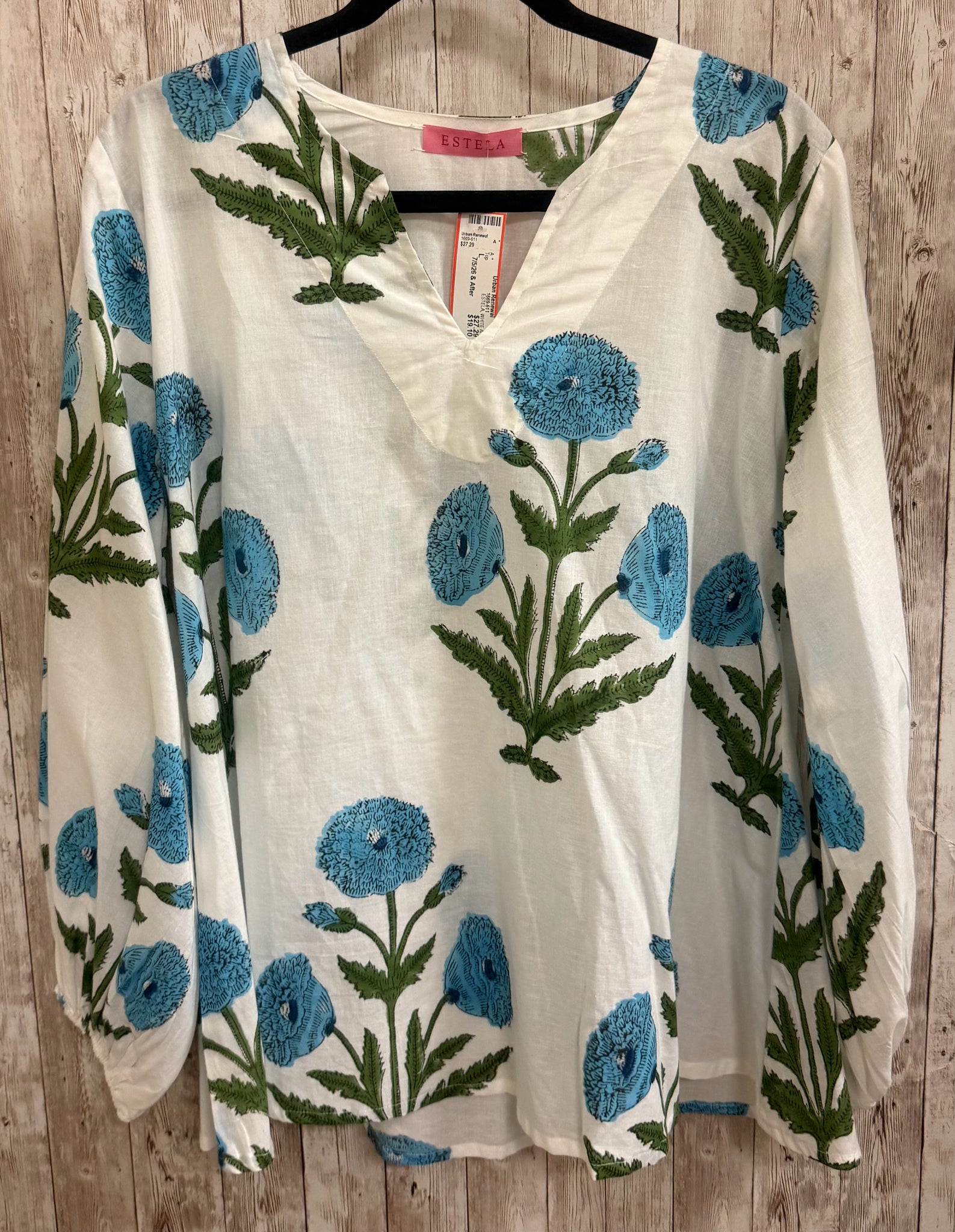 Size L ESTELA WHITE AND BLUE FLORAL Top