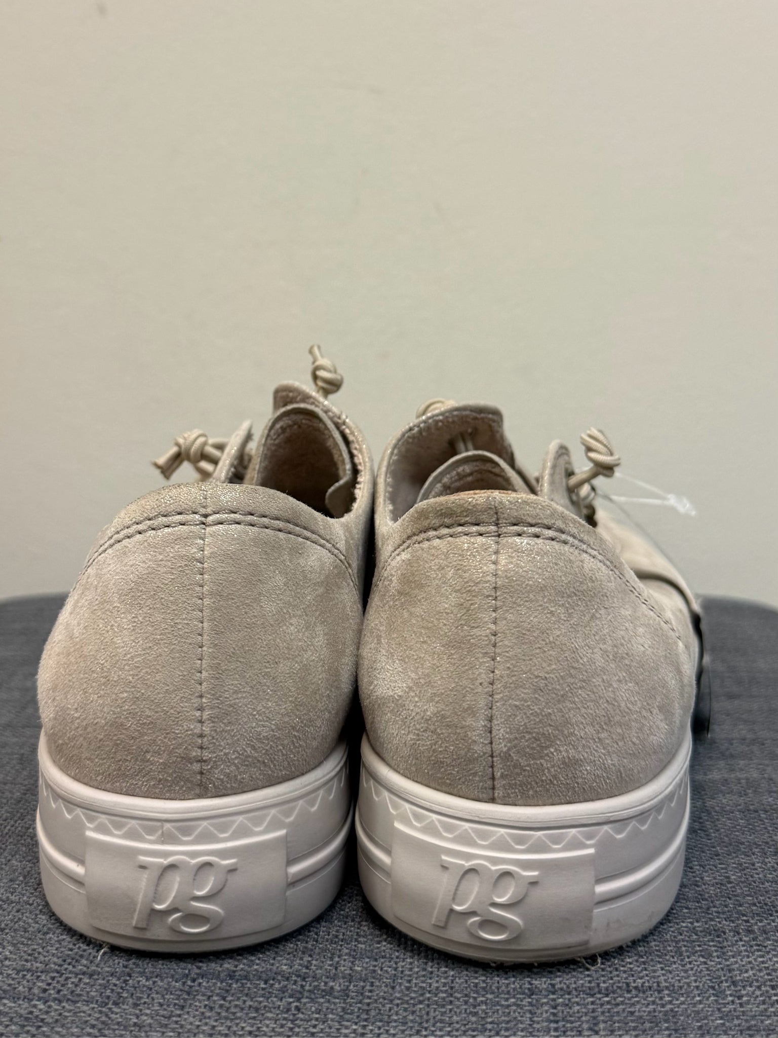 9 Paul Green Beige Sneakers