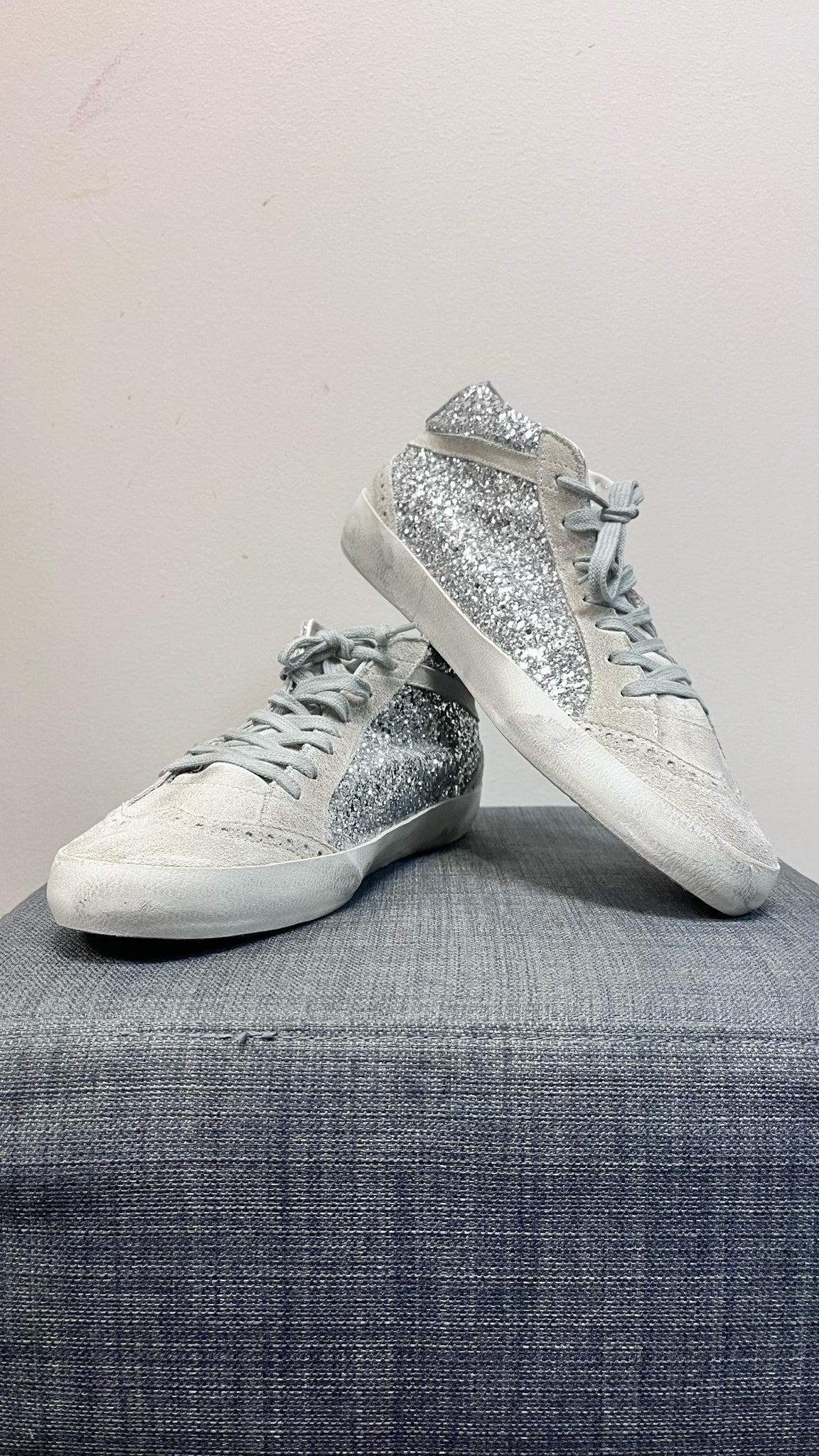 9.5 GOLDEN GOOSE Light Grey SHOES