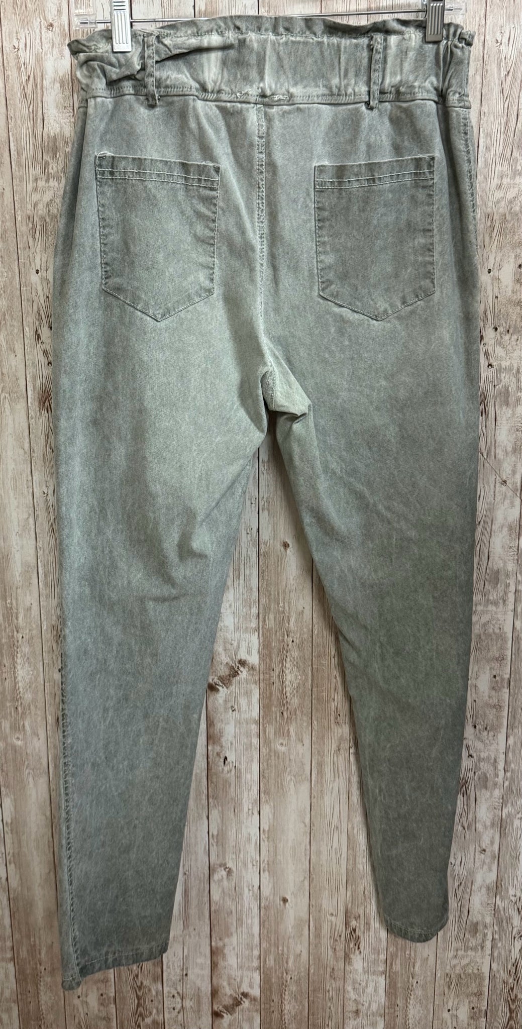 Size One Size FOR HER Olive Pants