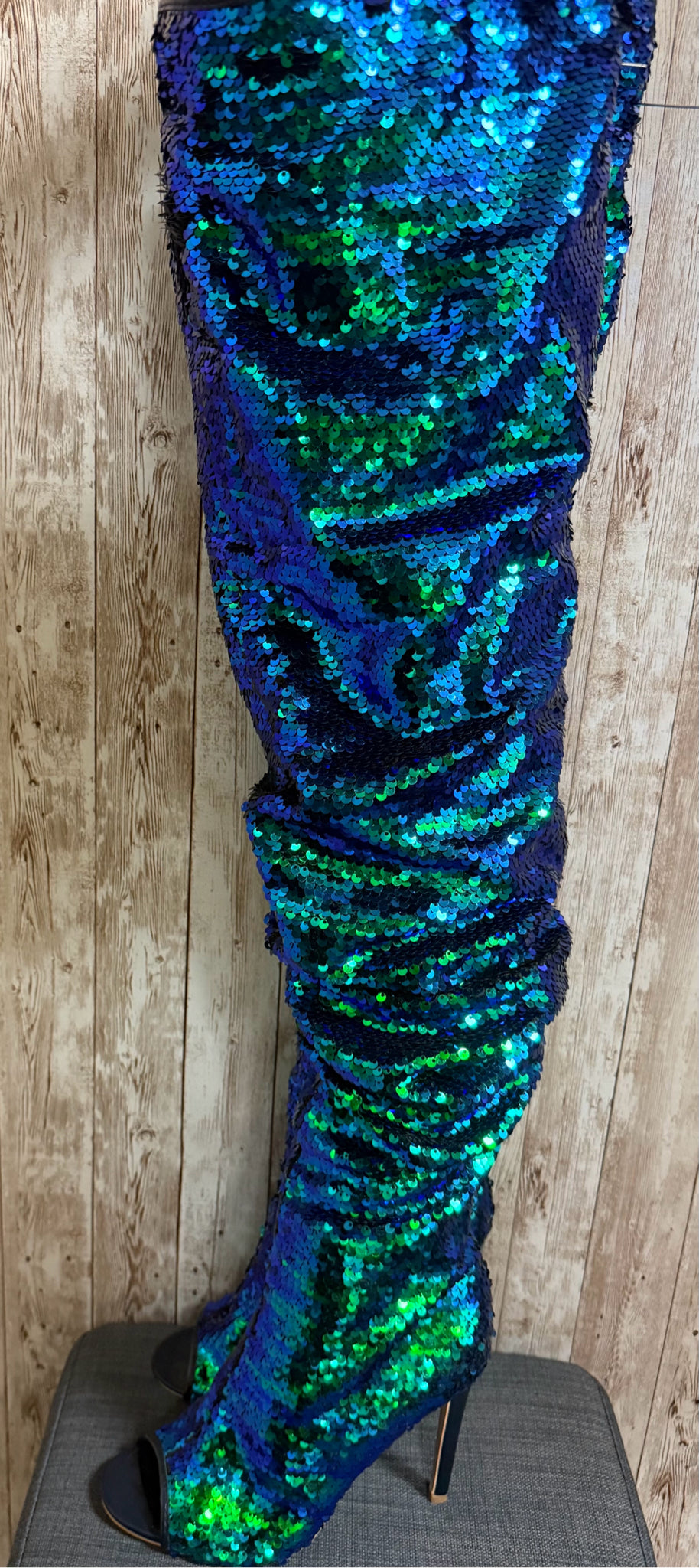 8 ELEGANT COLLECTION BLUE AND GREEN Boots