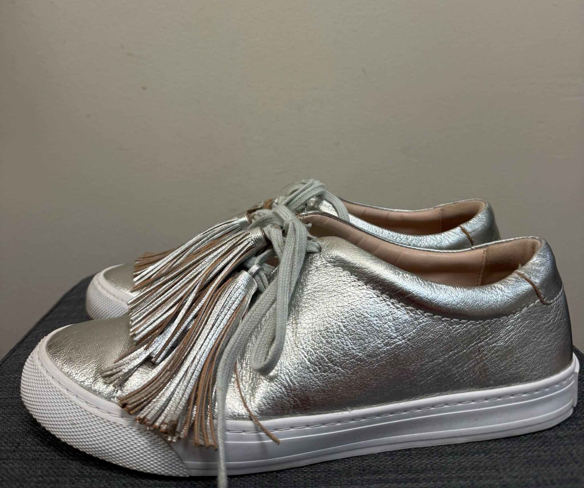 9.5 LOEFFLER RANDALL Silver SHOES