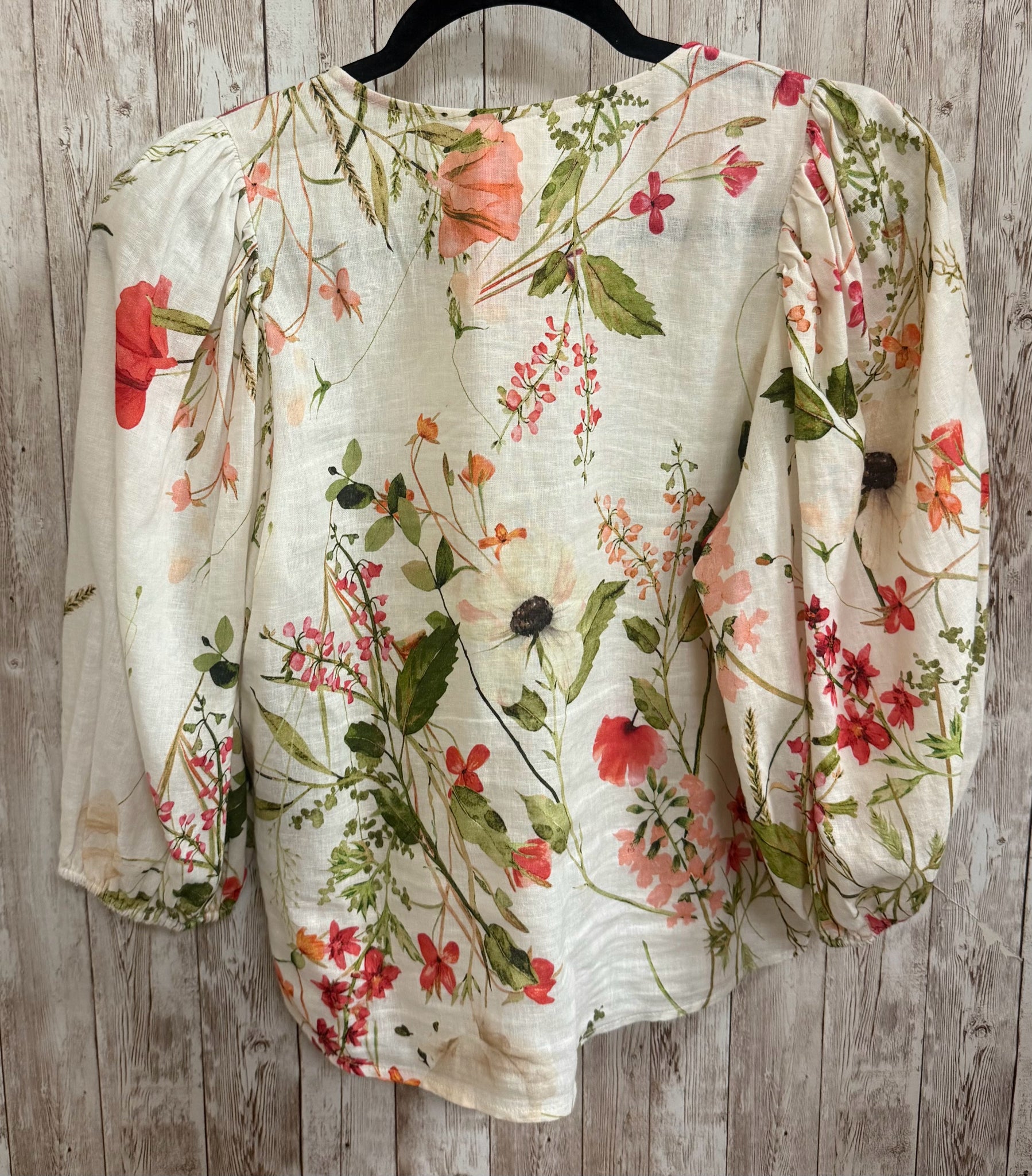 Size XS H & M WHITE FLORAL Top