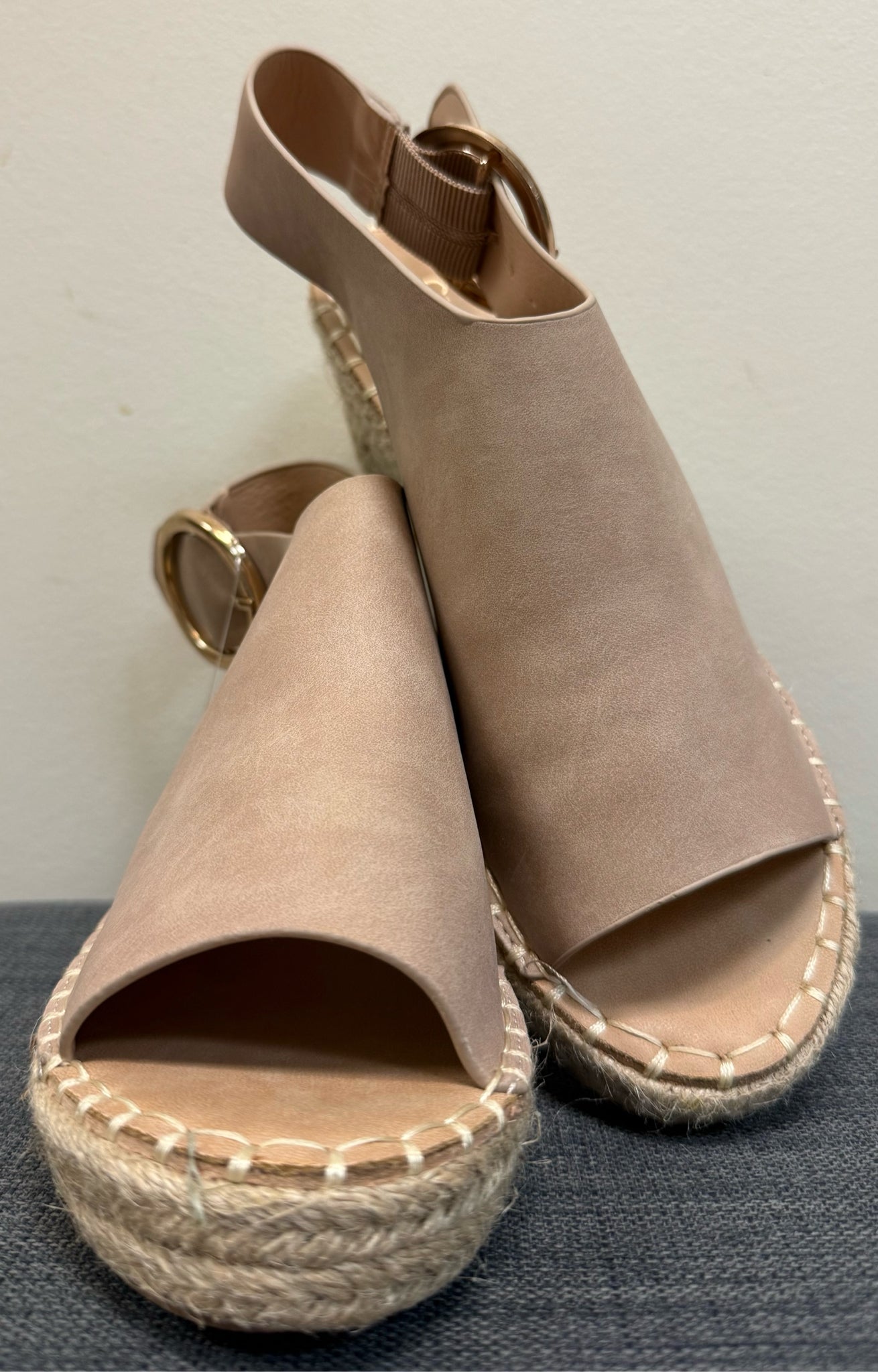 6.5 CATHERINE MALANDRINO Tan Wedges
