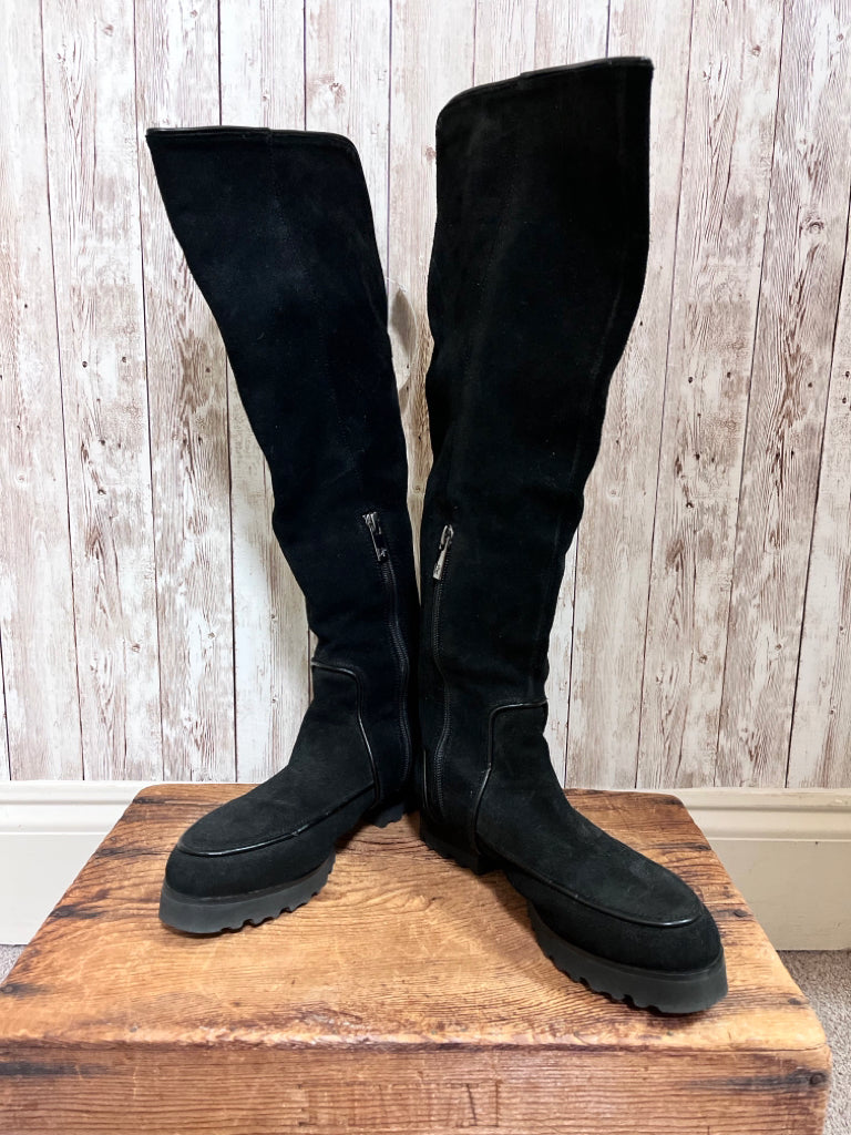 BLACK SUEDE DONALD J PLINER 6.5 Boots