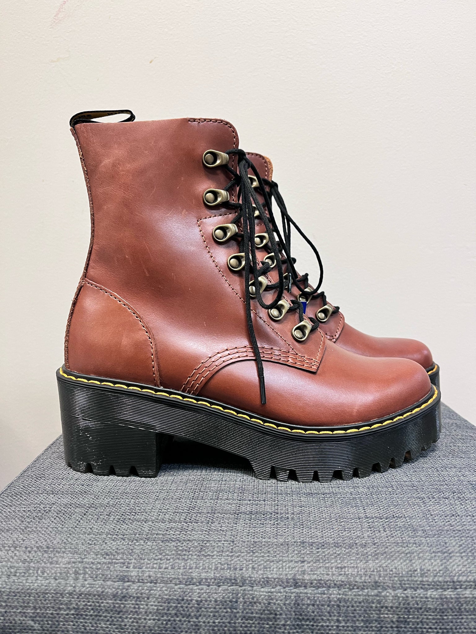 DR MARTENS 7 Brown Boots