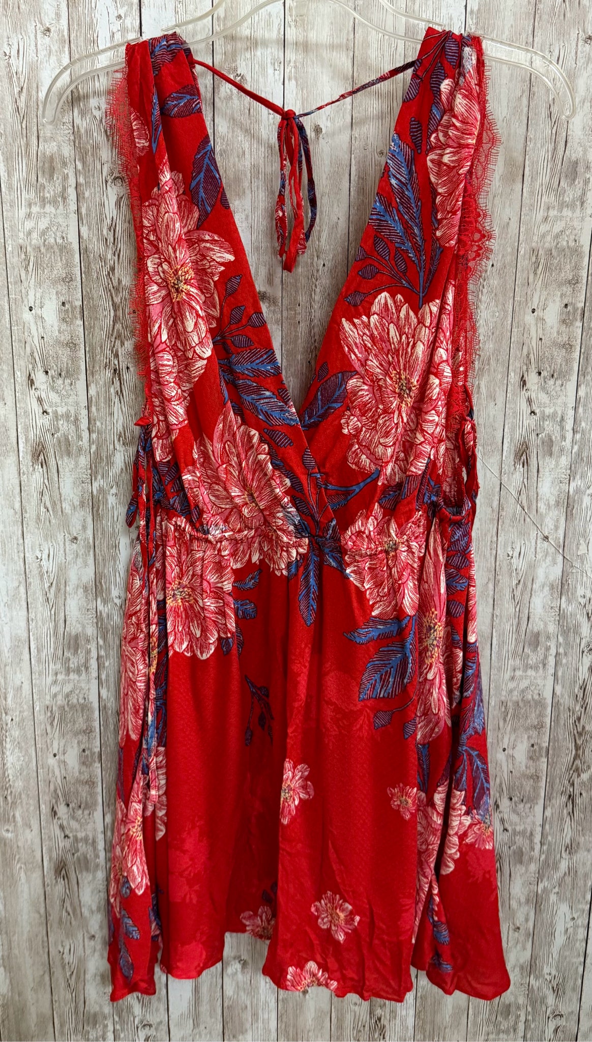 Size L FREE PEOPLE RED FLORAL Top