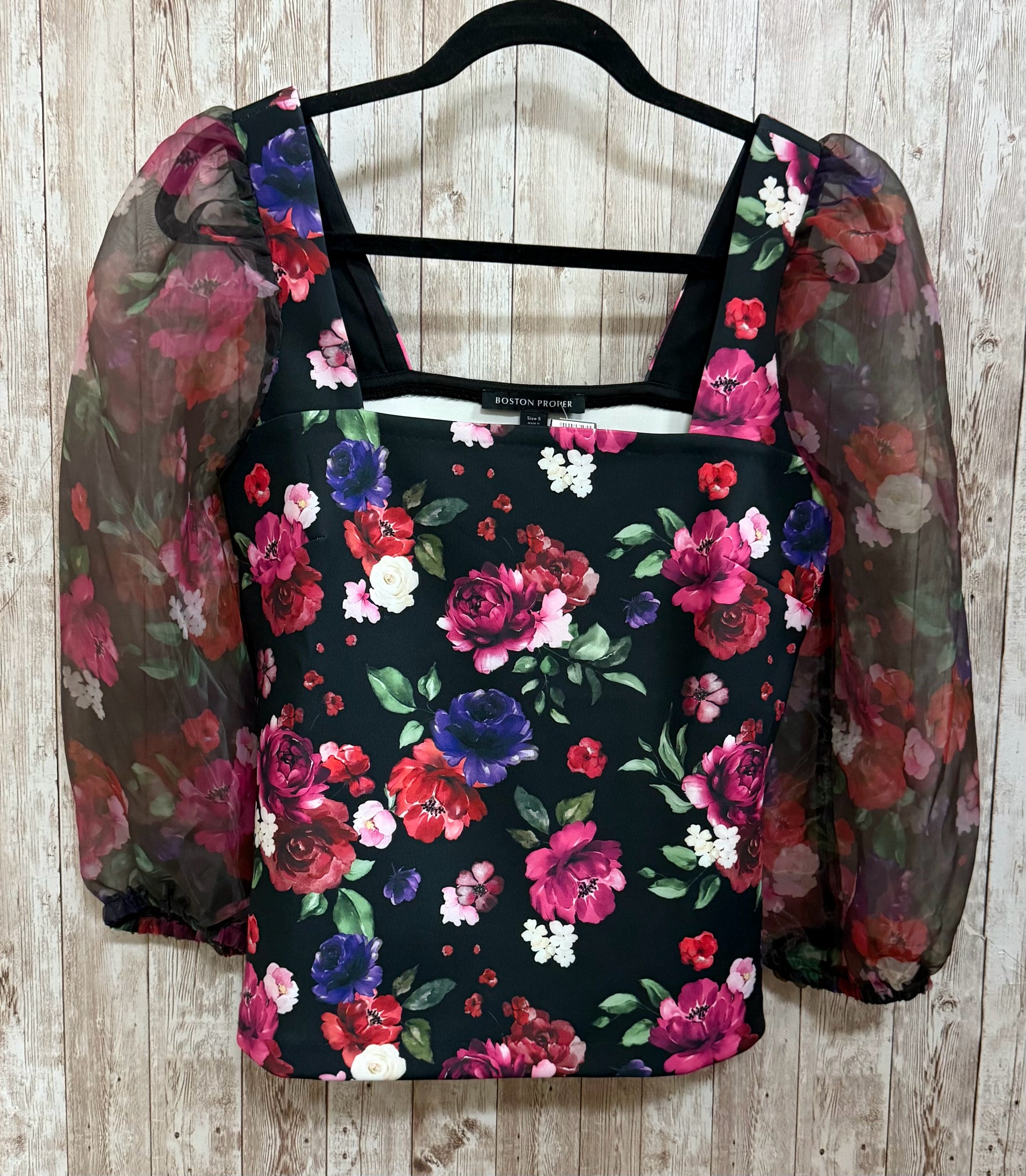 Size S BOSTON PROPER BLACK FLORAL Top