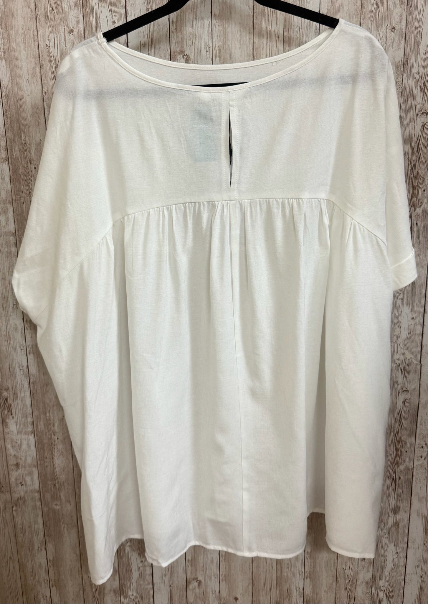 EXLURA Cream Women Size XL Tunic