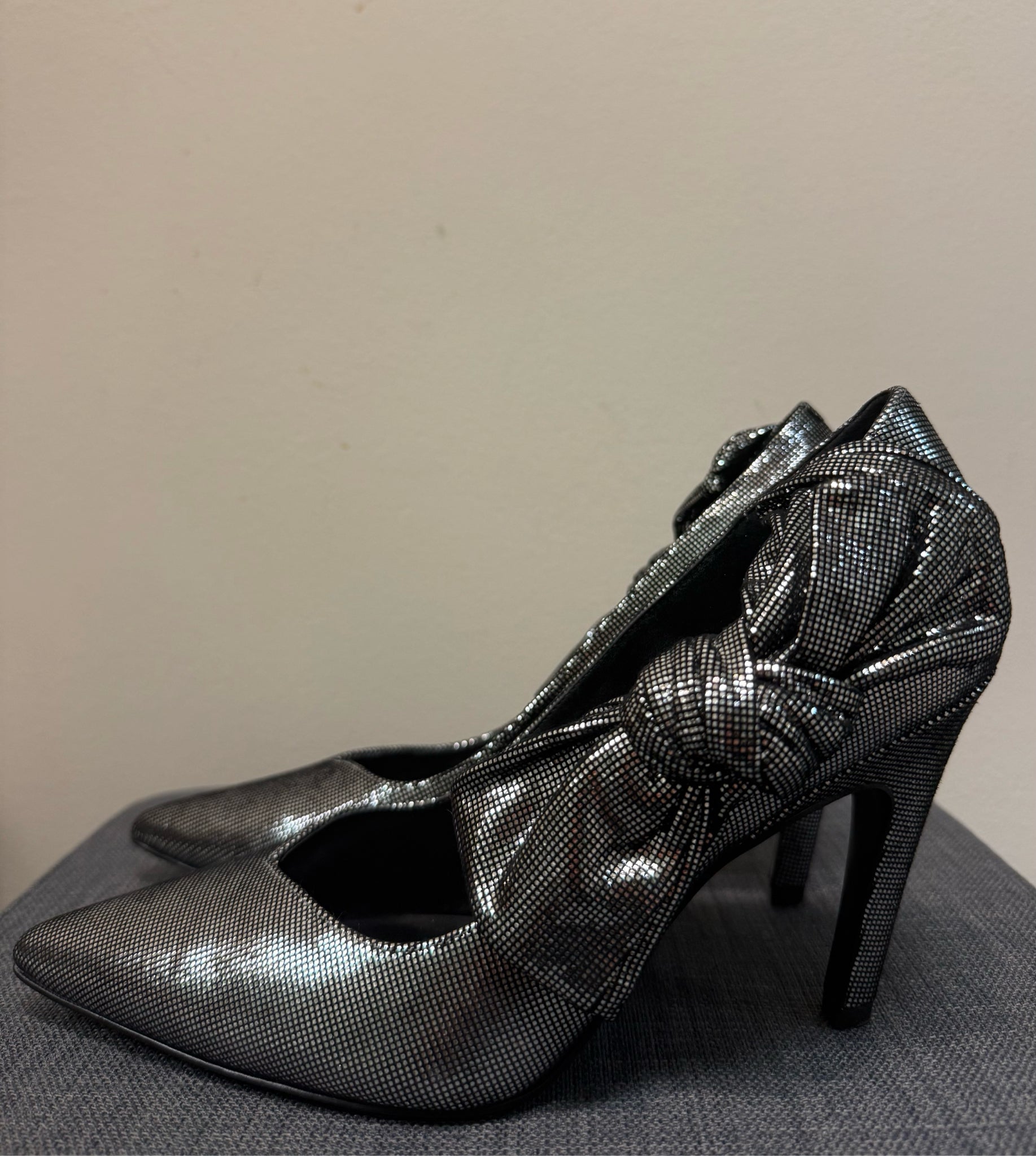 8 NINE WEST Silver SHOES