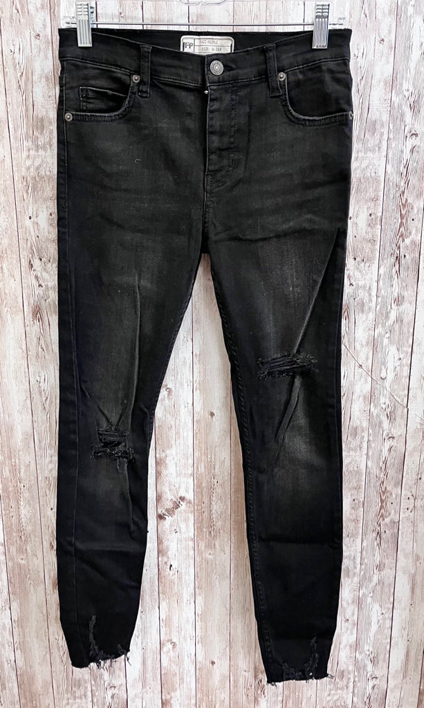 Size 26 FREE PEOPLE Black Denim Jeans