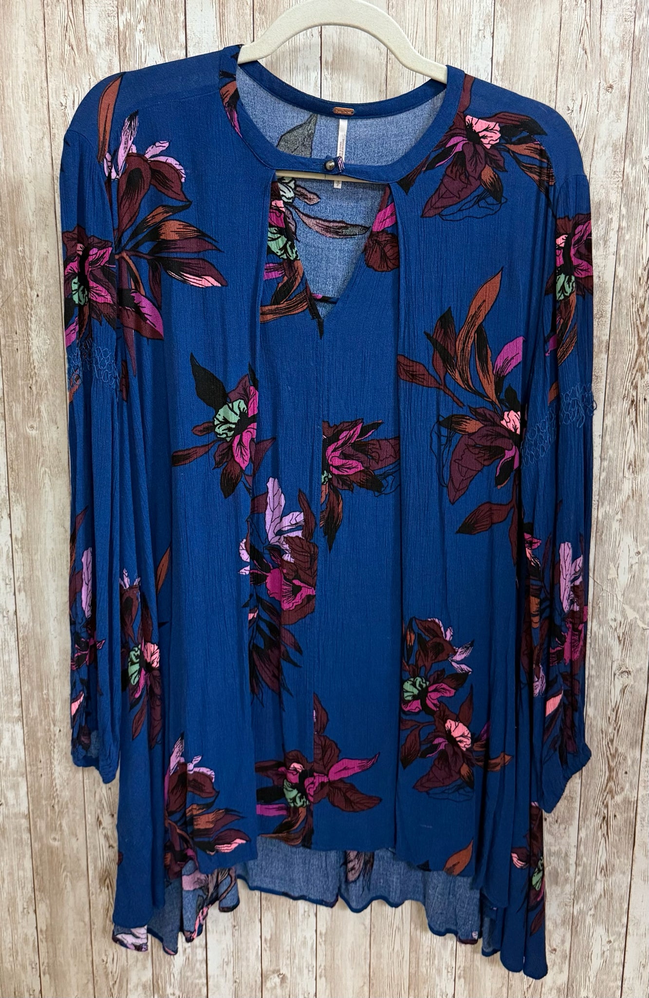 Size S FREE PEOPLE Blue Print Top