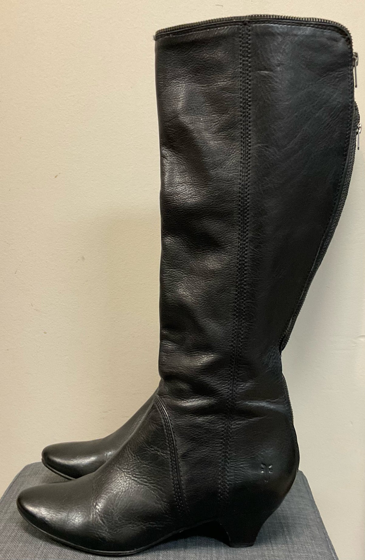 10 FRYE Black Boots