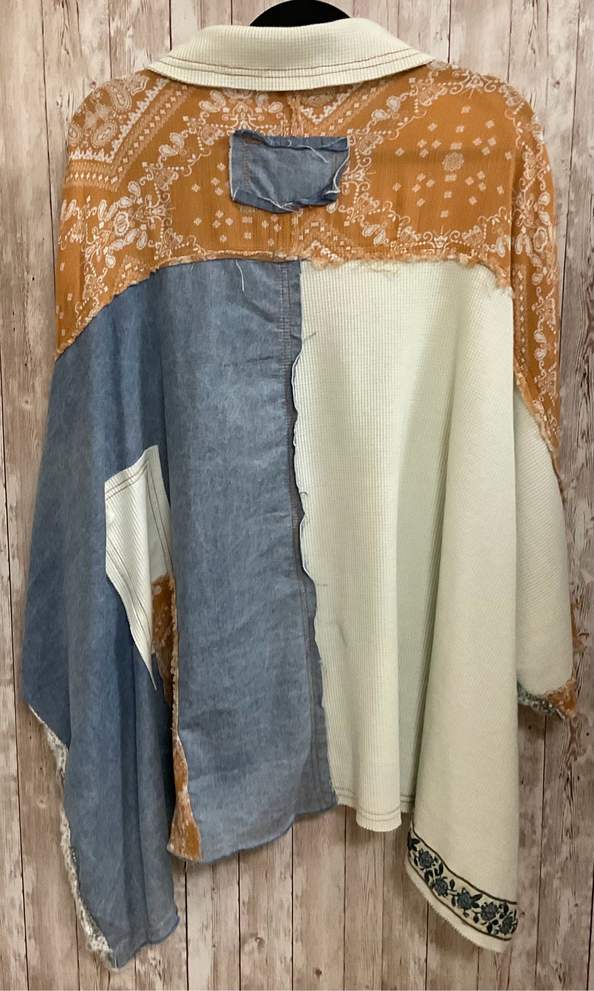 Size XL POL OFF WHITE AND BLUE FLORAL Top