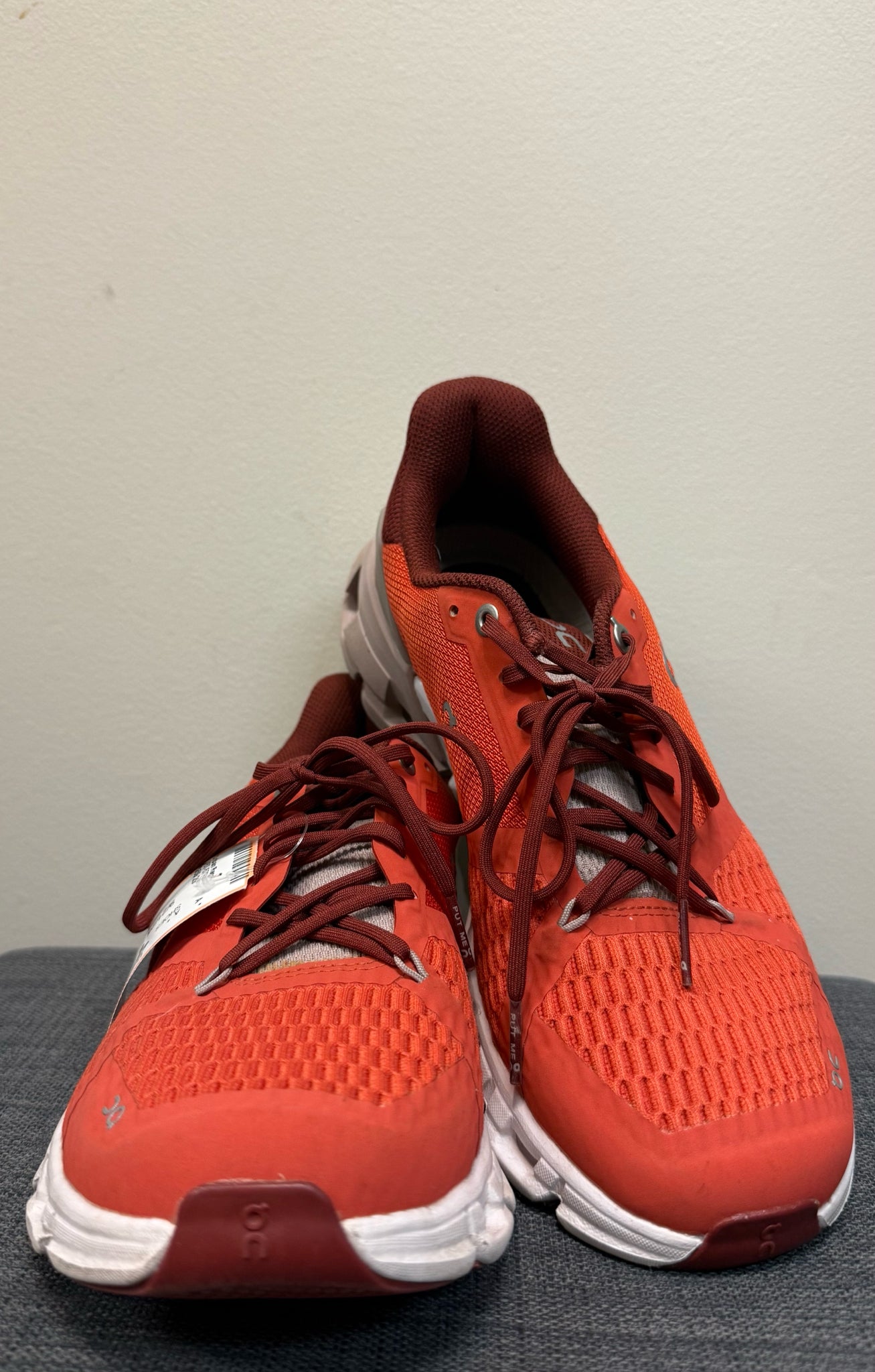 8 ON CLOUD Orange SHOES