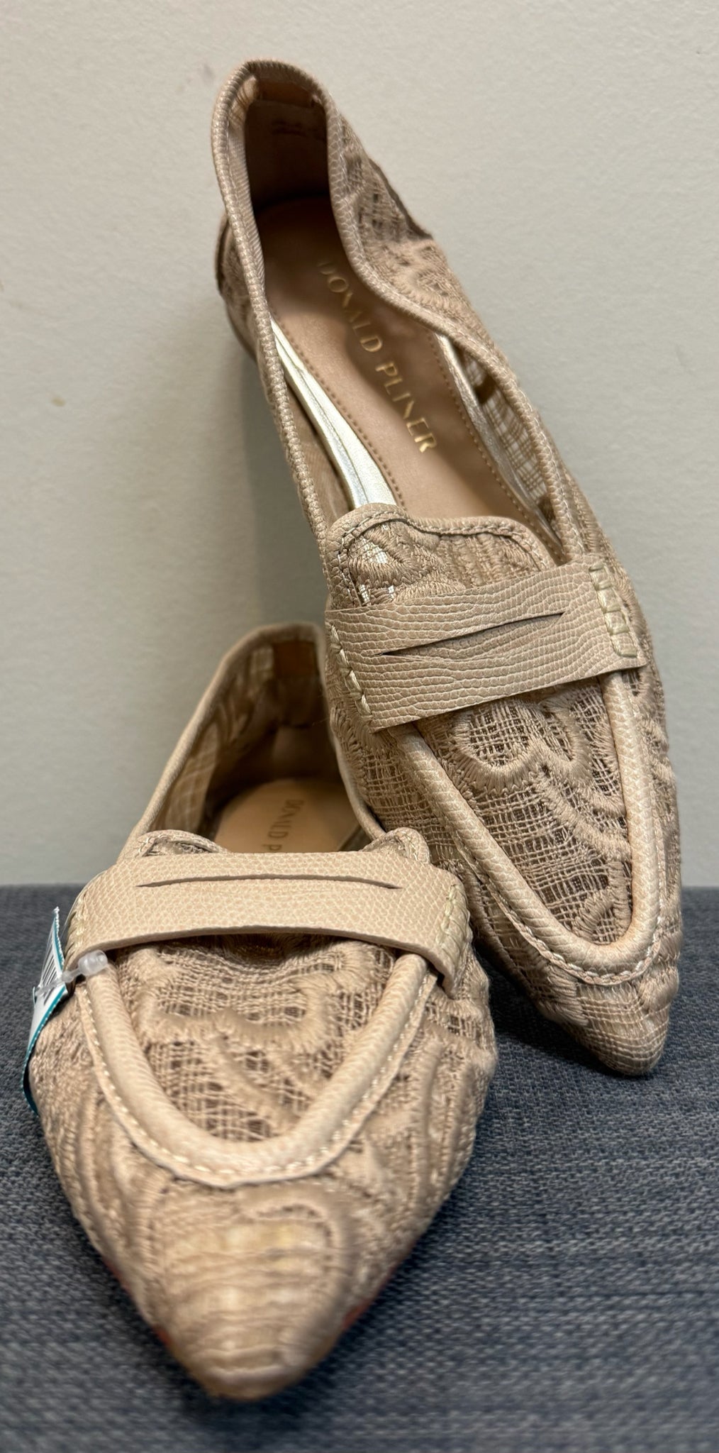 6 DONALD J PLINER Tan SHOES