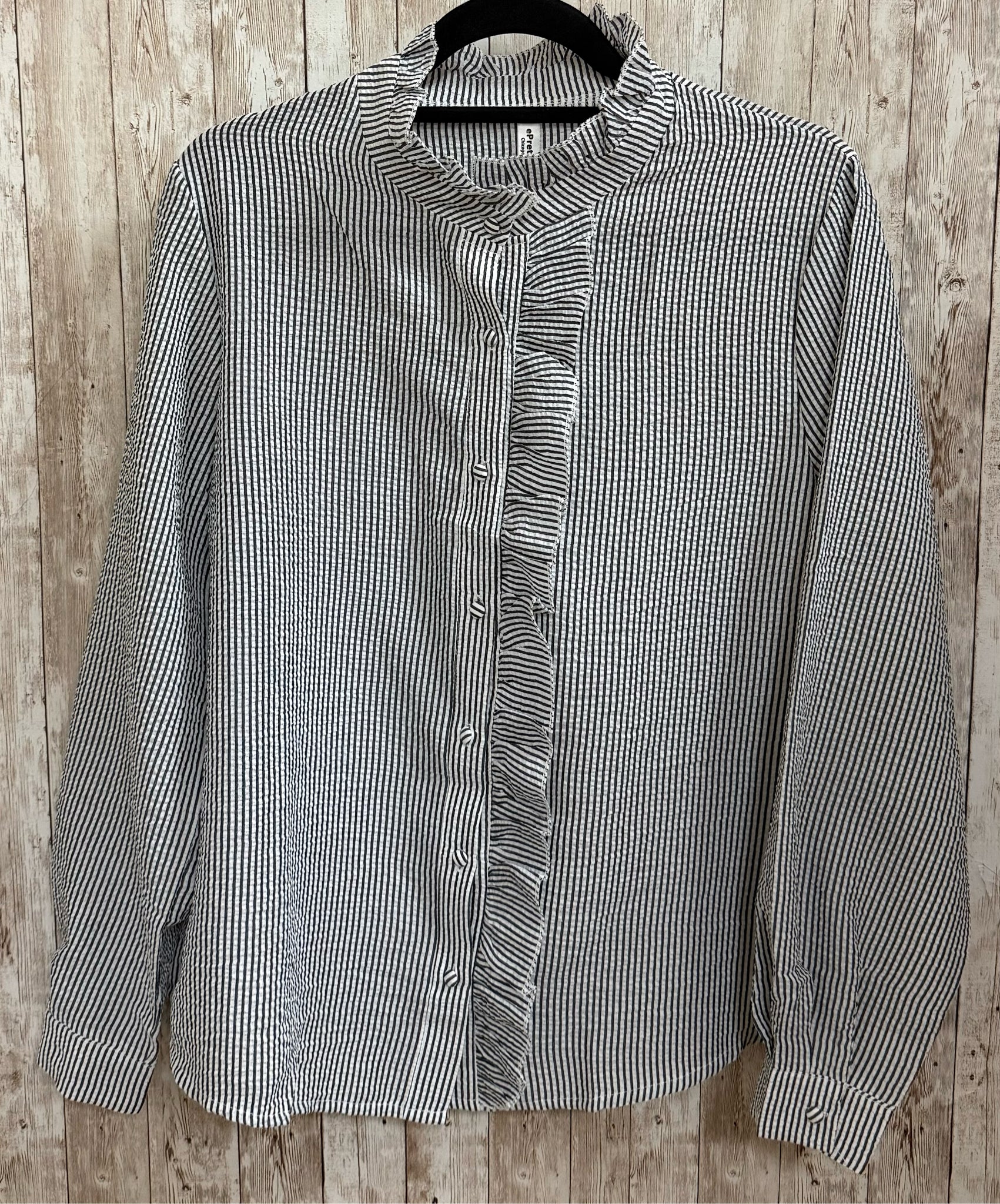 Size L EPRETTY WHITE STRIPE Top