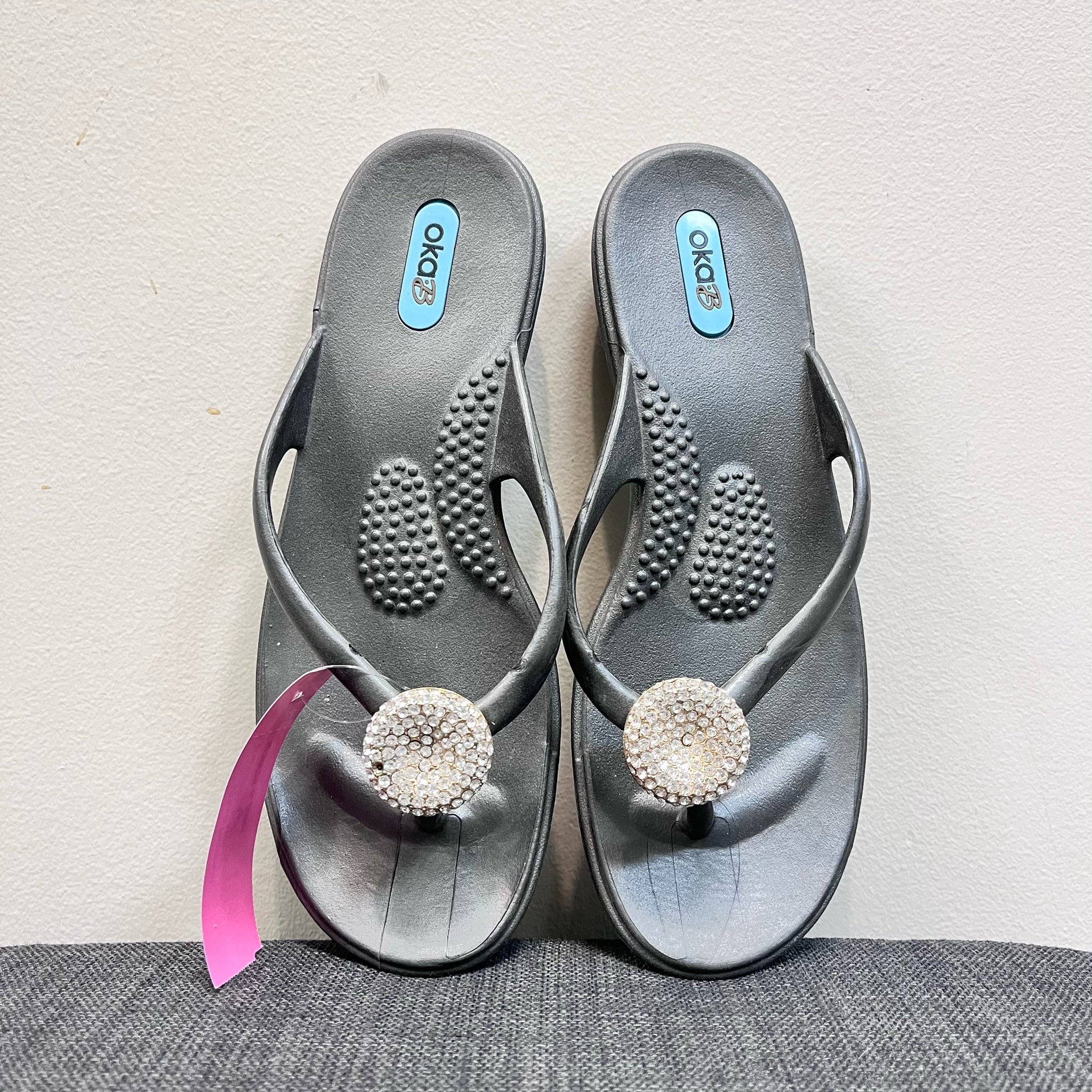 OKA b. 6 Silver FLIP FLOP