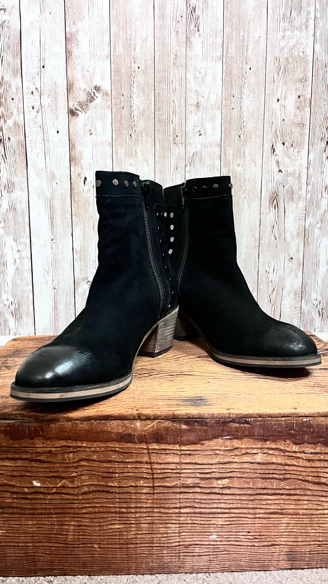 9 REBELS Black Boots