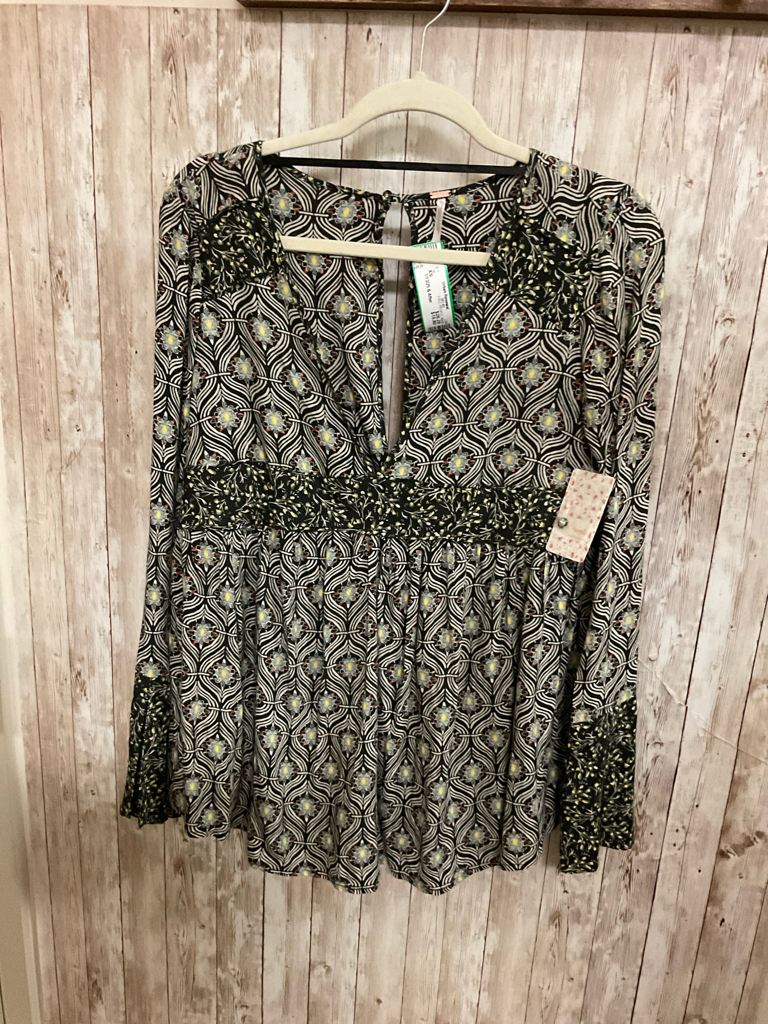 Size XS FREE PEOPLE Black Print Top