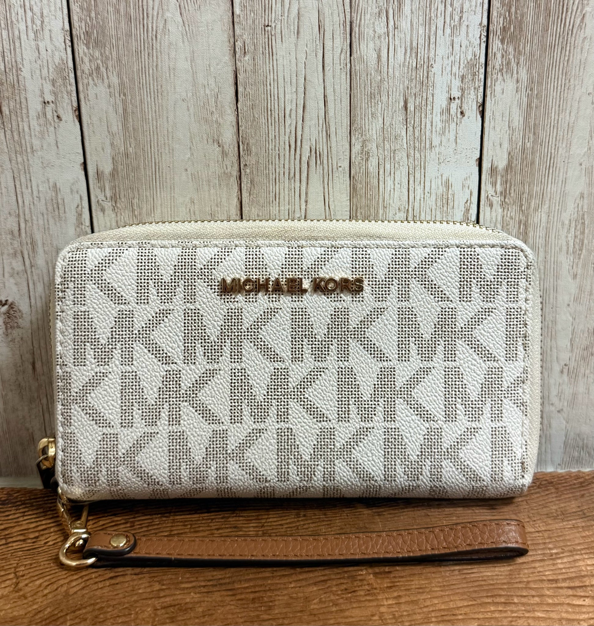 MICHAEL KORS Wristlet