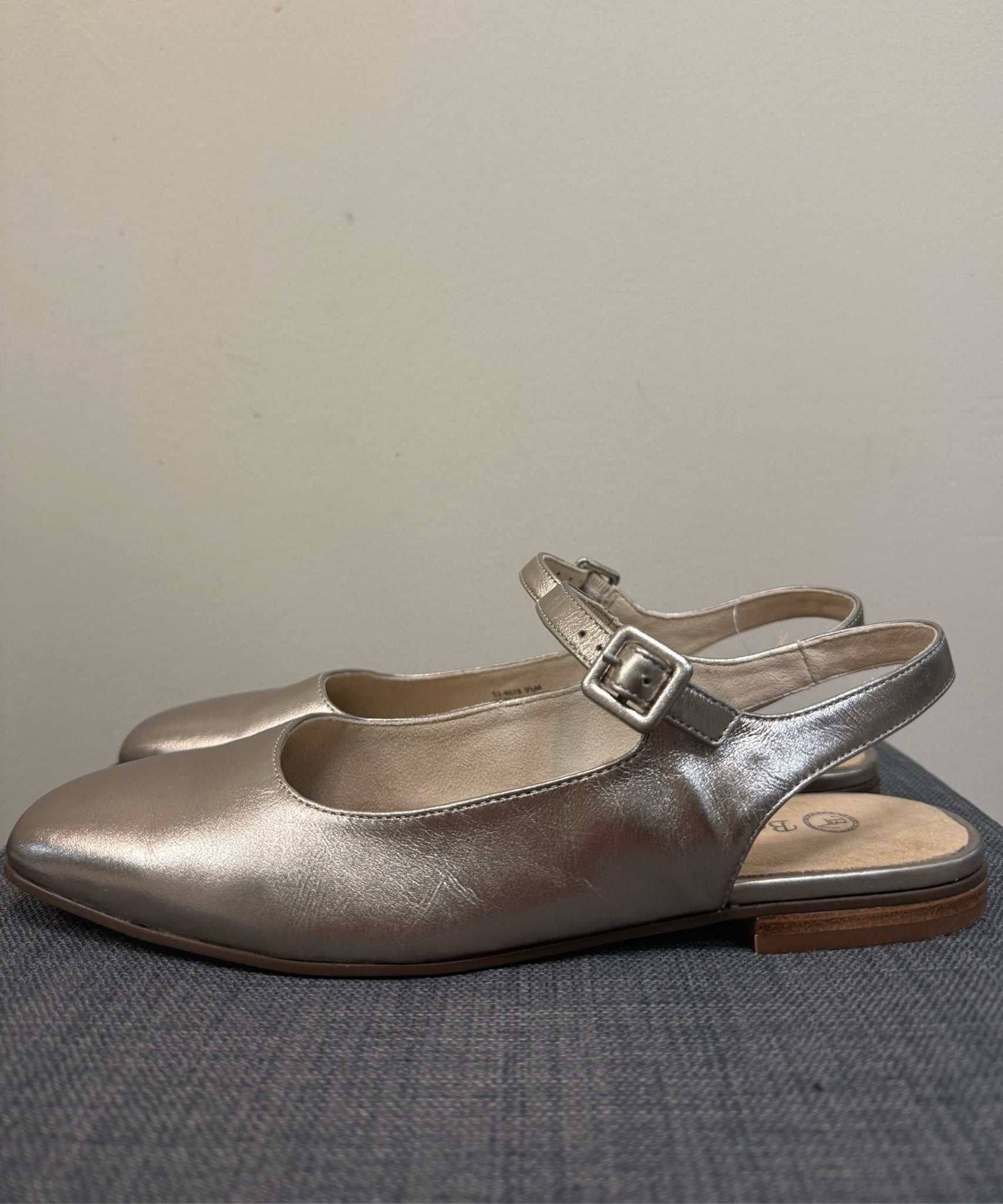 BELLA VITA 9.5 Gold SHOES