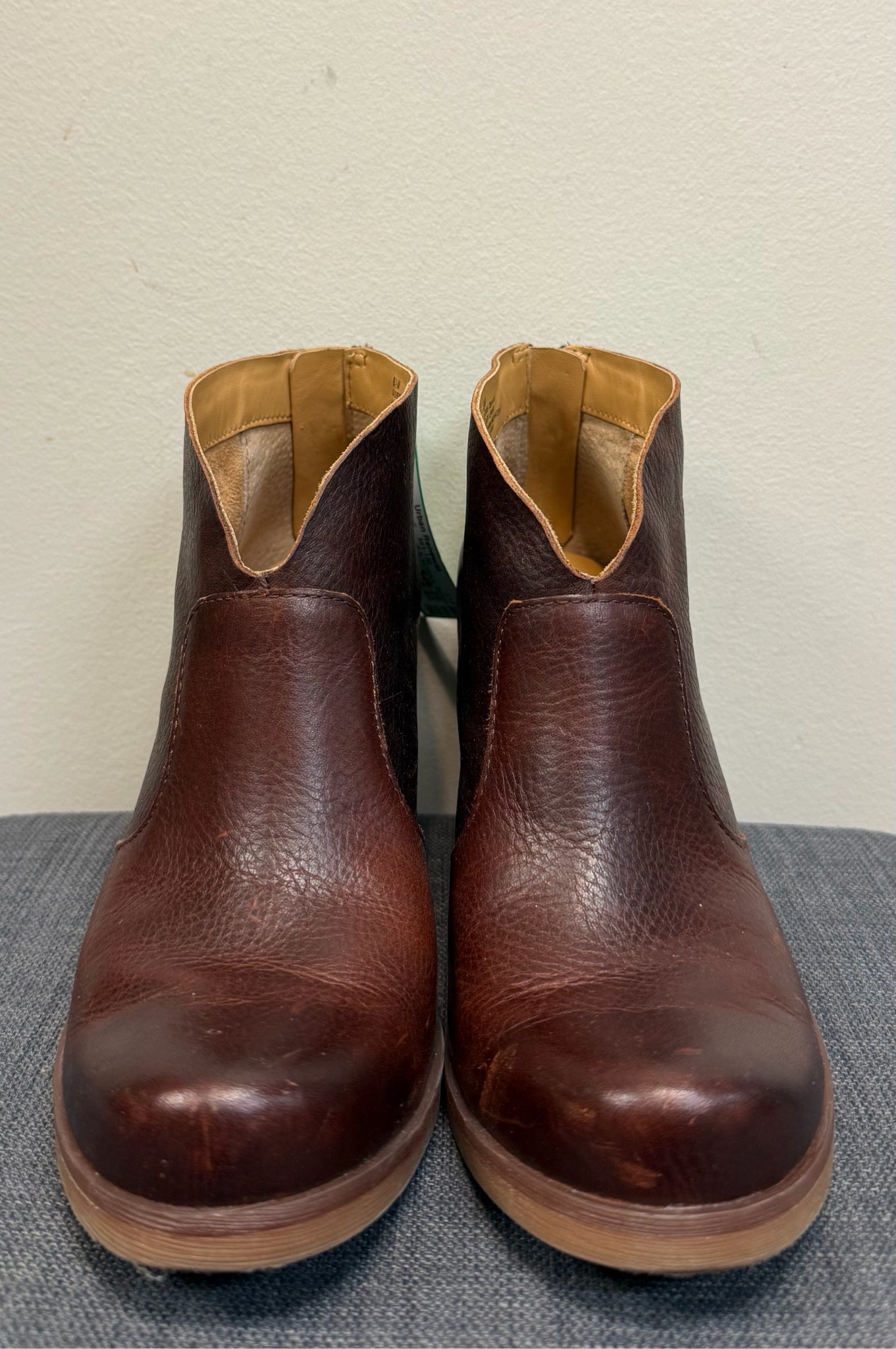 8.5 KORKS Brown Boots