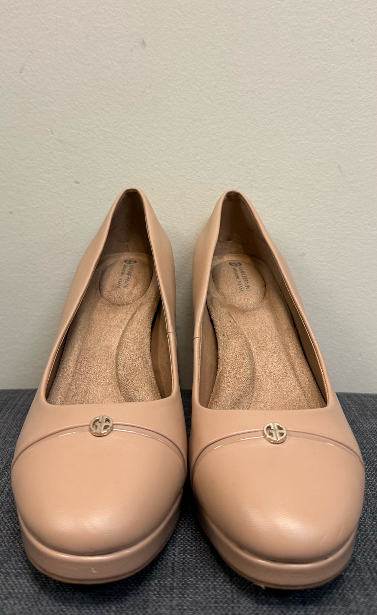 8 GIANNI BINI Tan Pumps