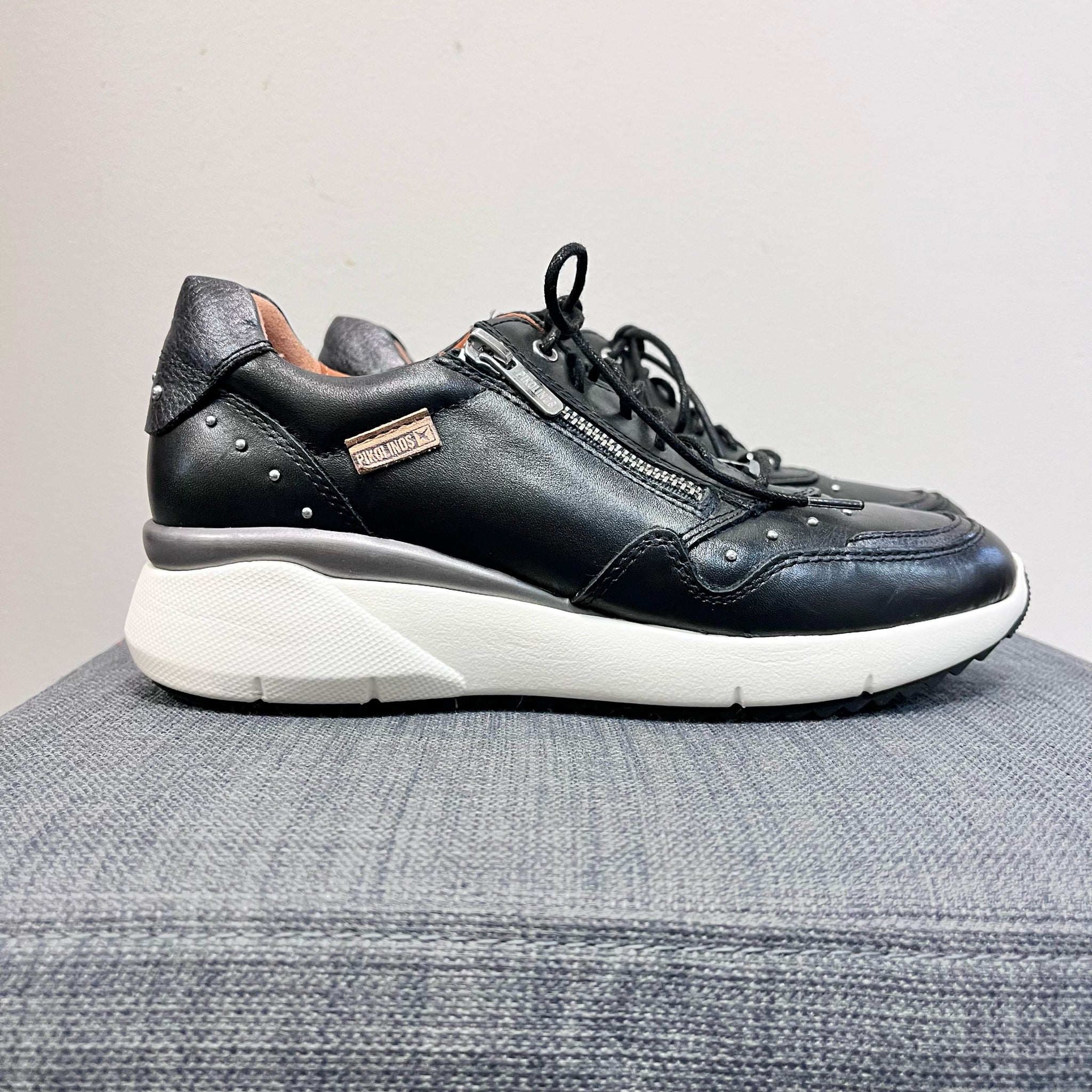 PIKOLINOS 6.5 Black Sneakers