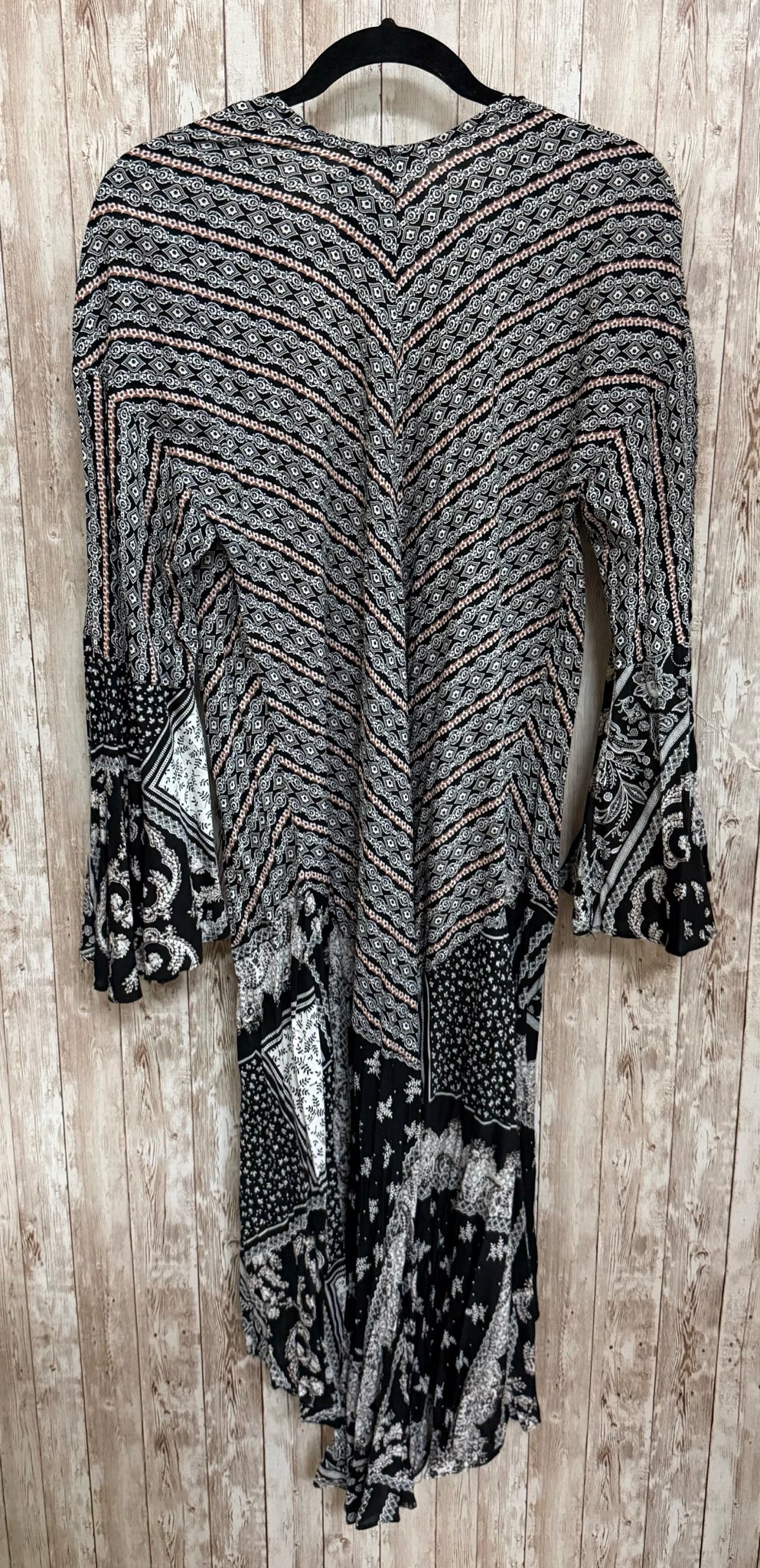 Size M L LOVE Black Print Duster