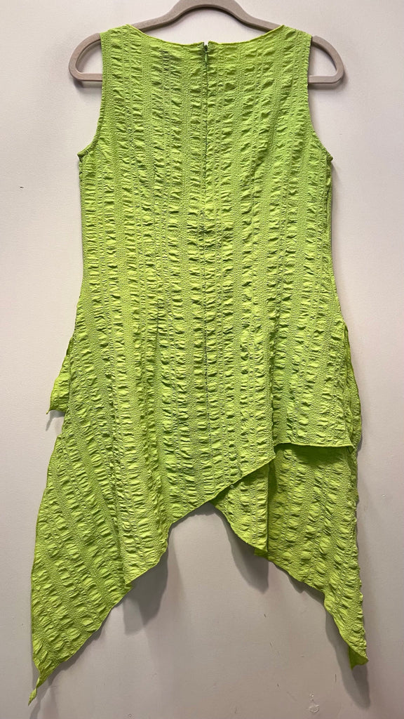 Size S IC BY CONNIE K Lime Green Top