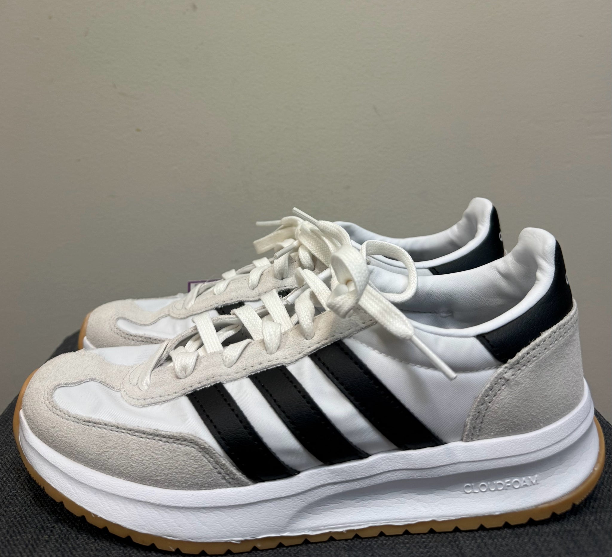 7 ADIDAS White and Black Sneakers
