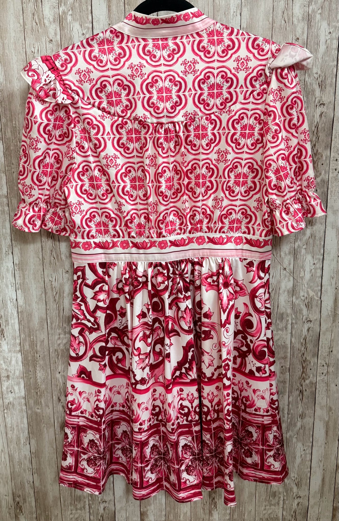 Size XL MAN BO PINK AND WHITE PRINT Dress