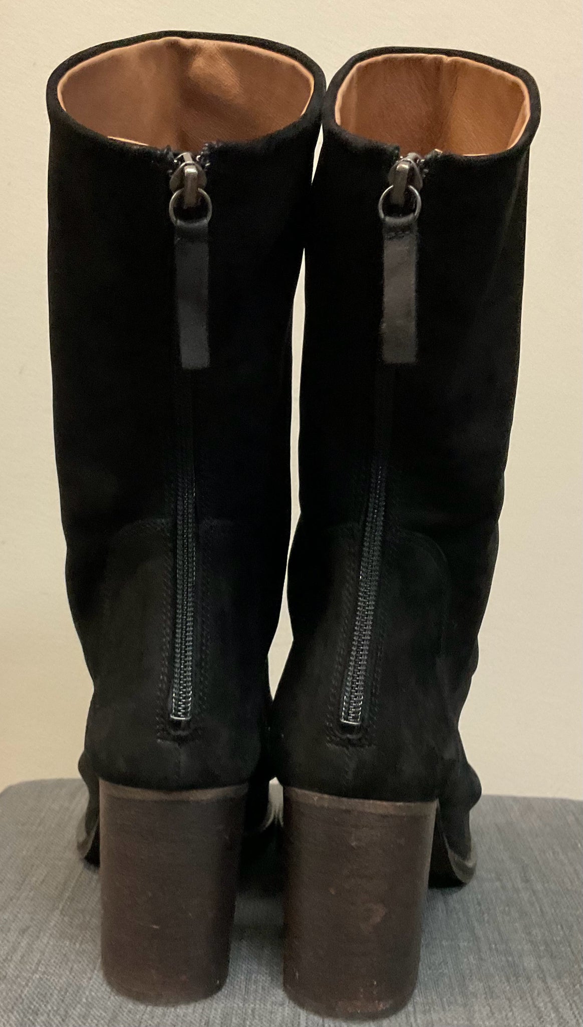 9.5 FREE PEOPLE BLACK SUEDE Boots