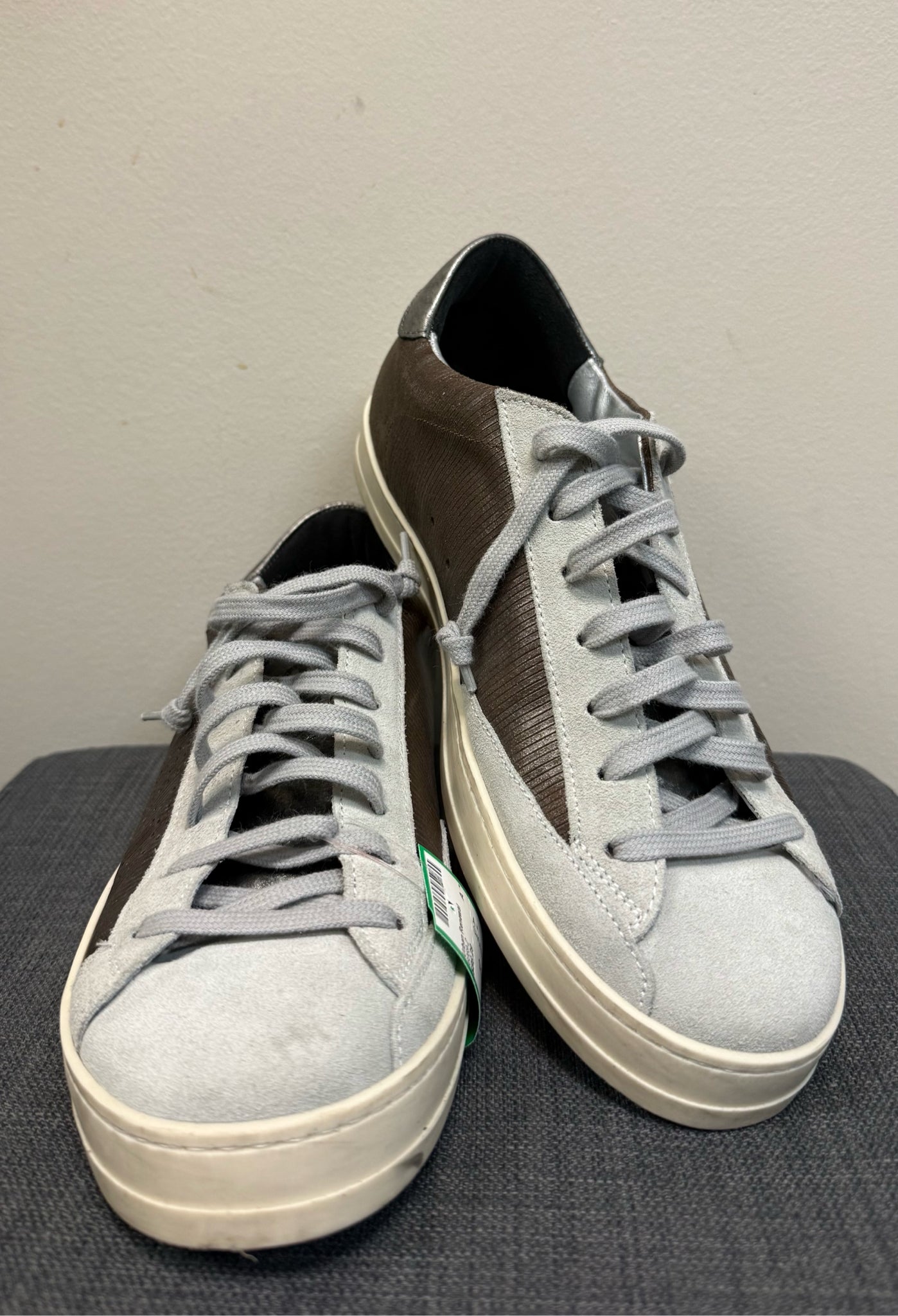 10 P448 BROWN AND GREY SHOES