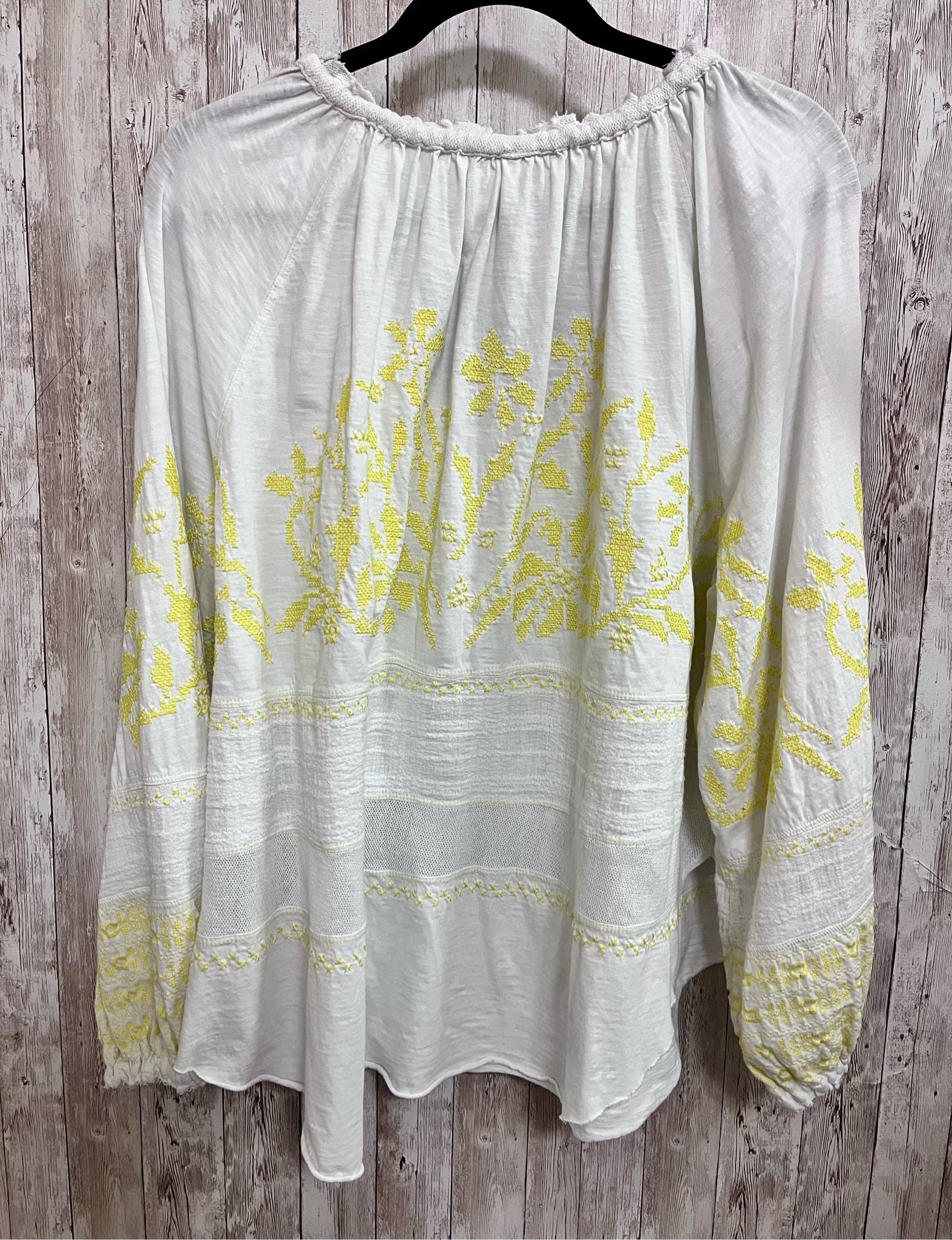 Size S FREE PEOPLE WHITE AND YELLOW Top