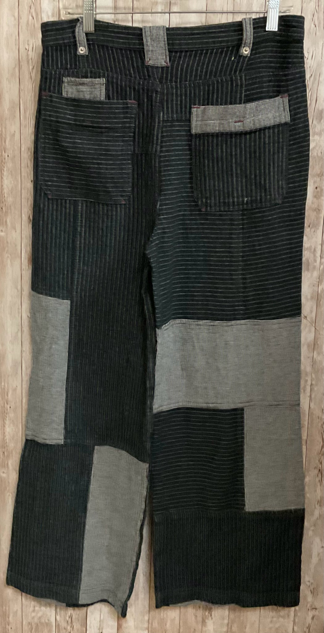 Size 10 FREE PEOPLE Black Print Pants