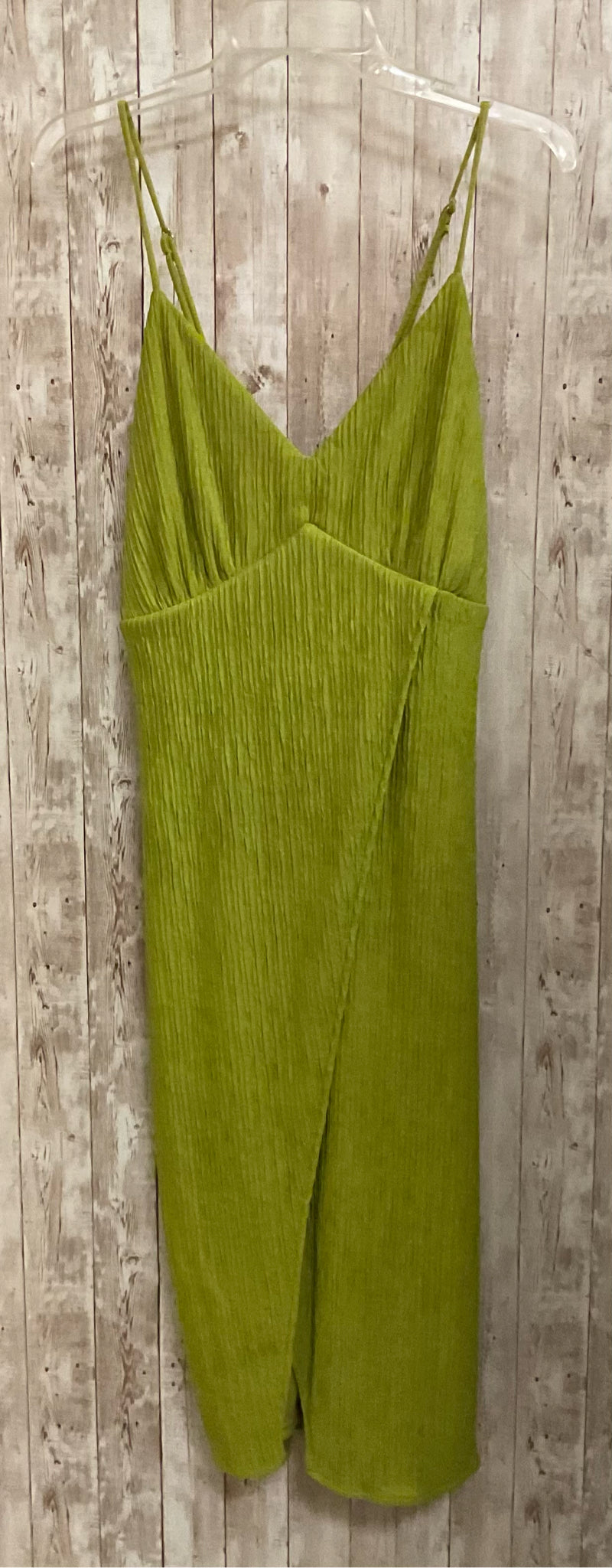 Size M LULUS LIME Dress