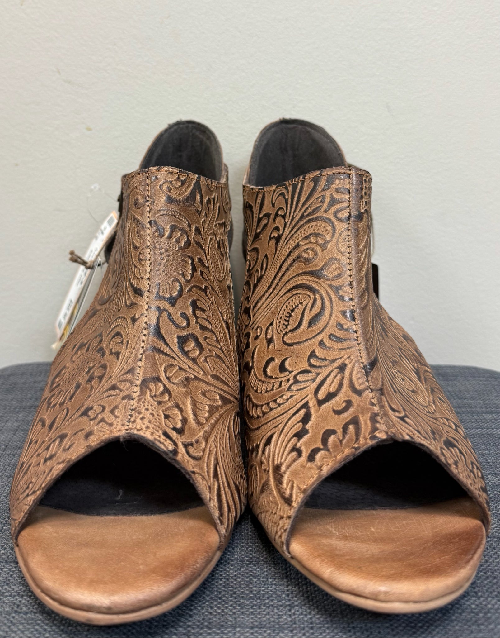 10.5 ROPER Brown SHOES