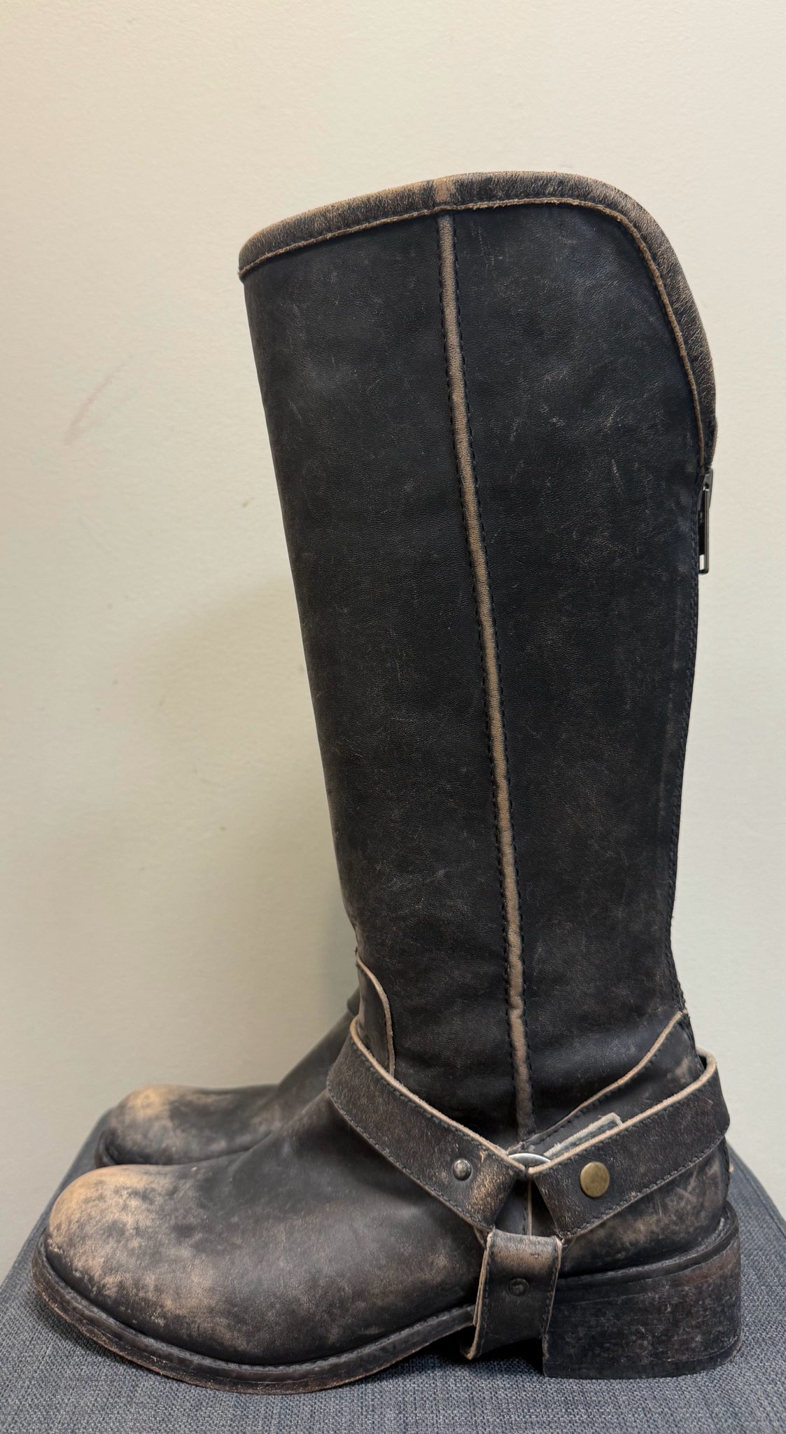 9.5 CIRCLE G Black Boots