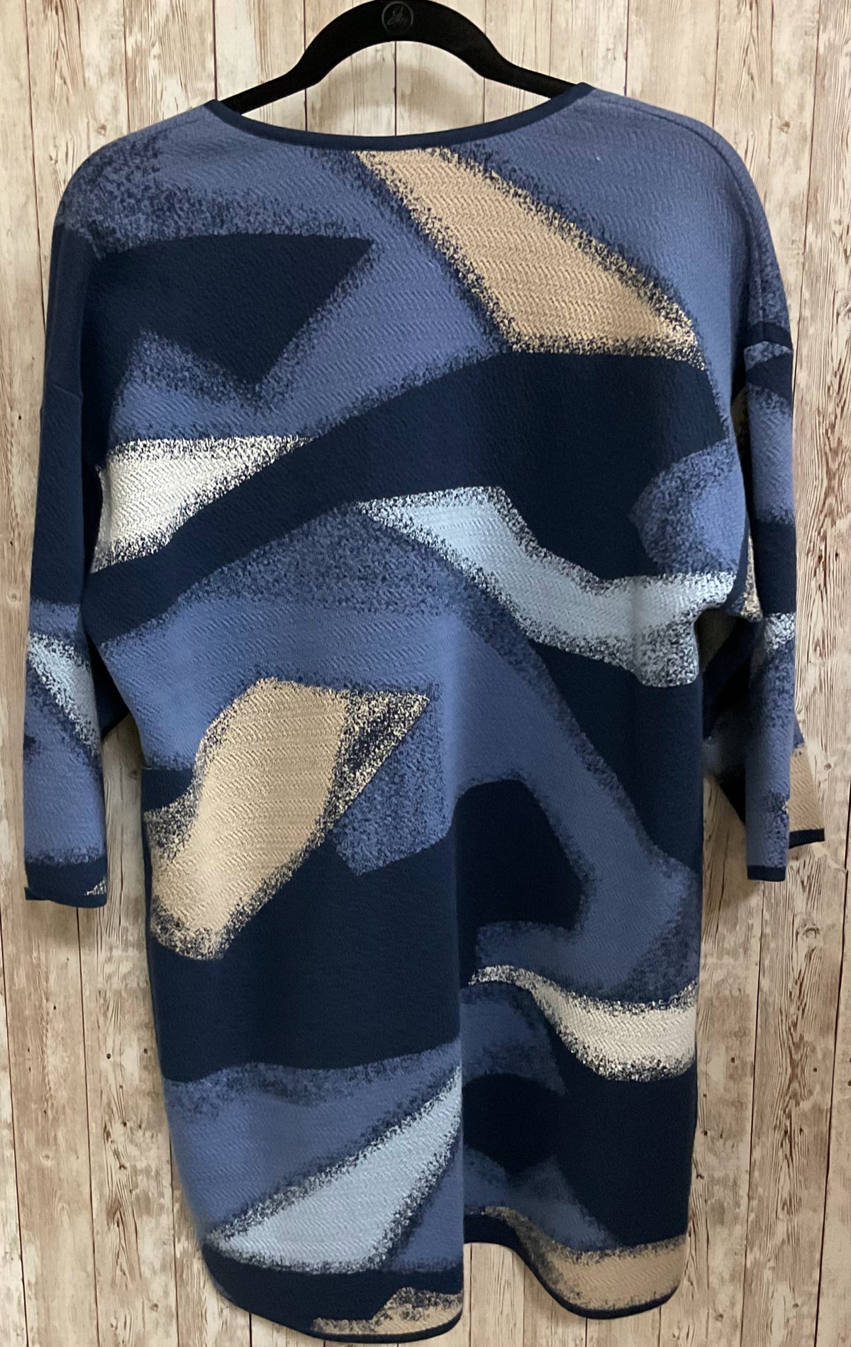 Size M CHICO'S Blue Print Cardigan