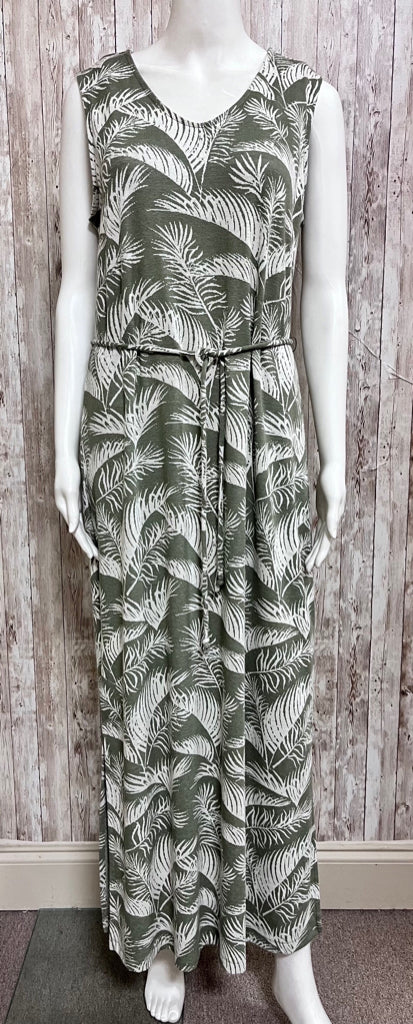 CHICO'S Size M OLIVE AND WHITE PRINT Dress