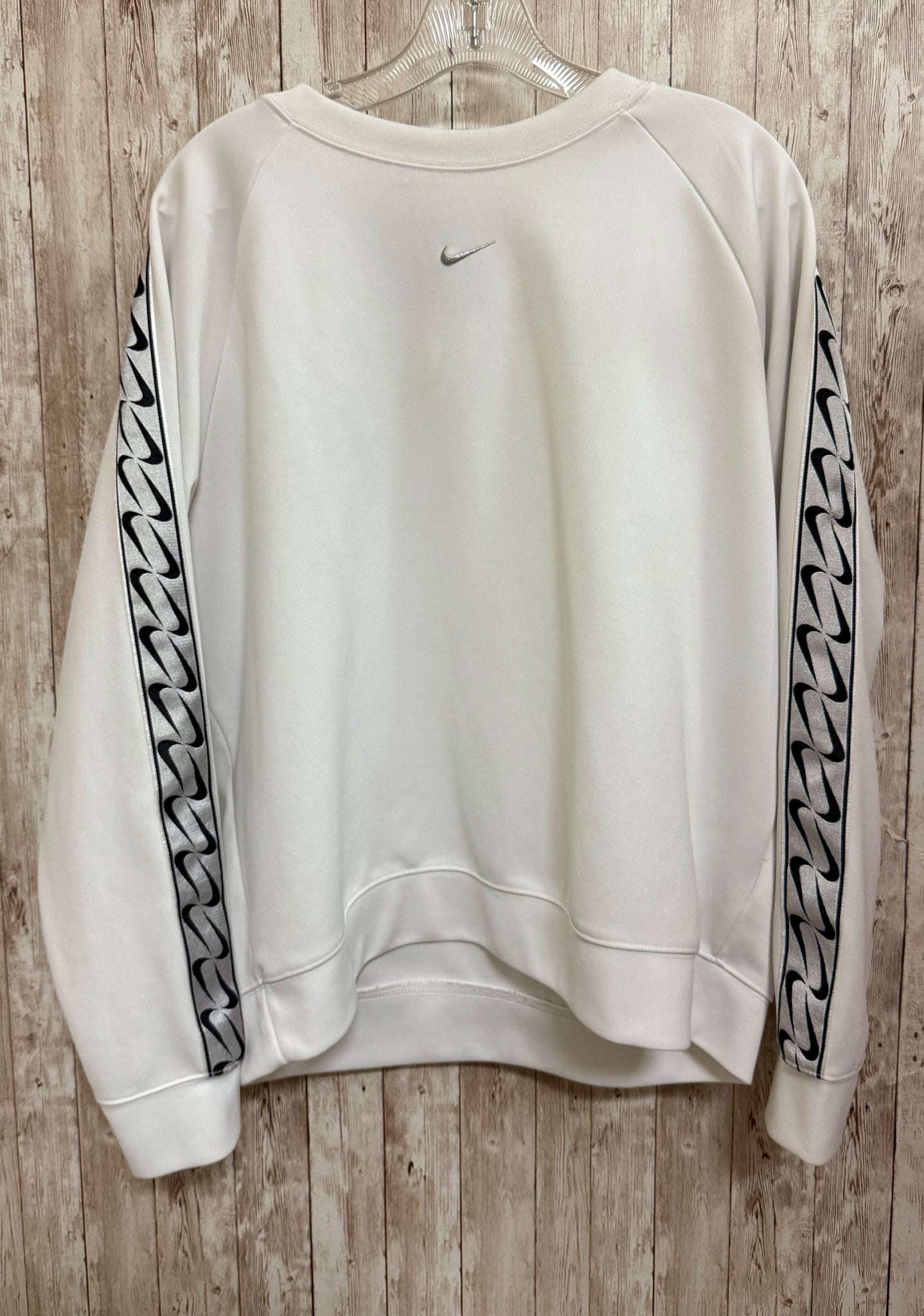 Size L NIKE White 2 PC SET